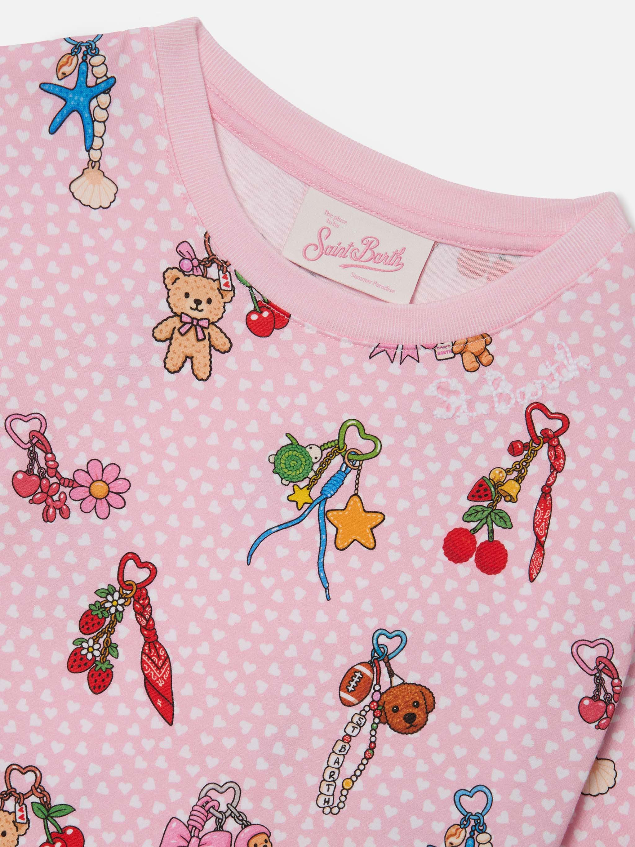 Abito Abbey in cotone organico con stampa cuori e charms all-over - Image 2