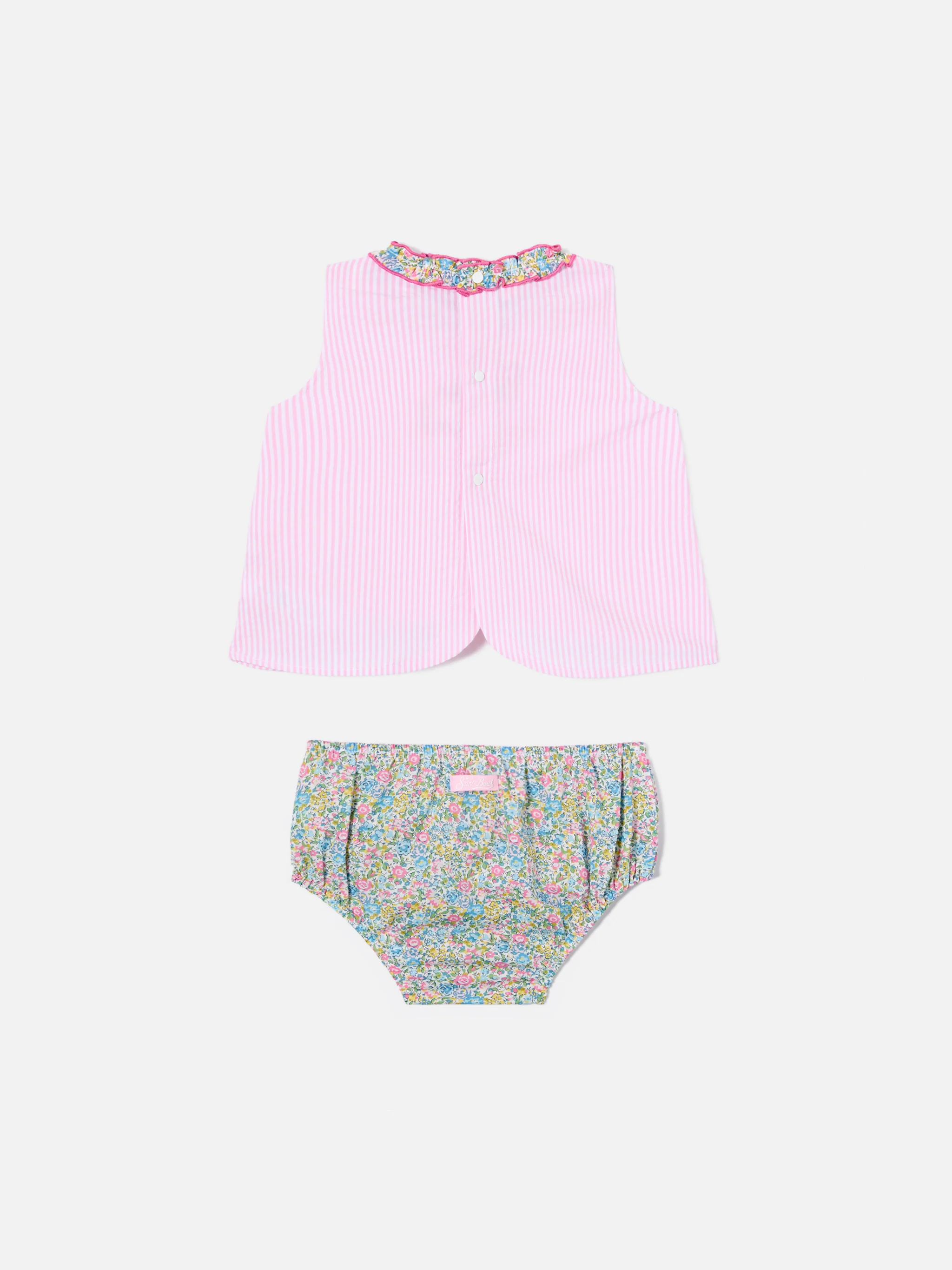 Set Abbie scamiciato e copri pannolino con ricamoBetter in pink | Made with Liberty Fabric - Image 3