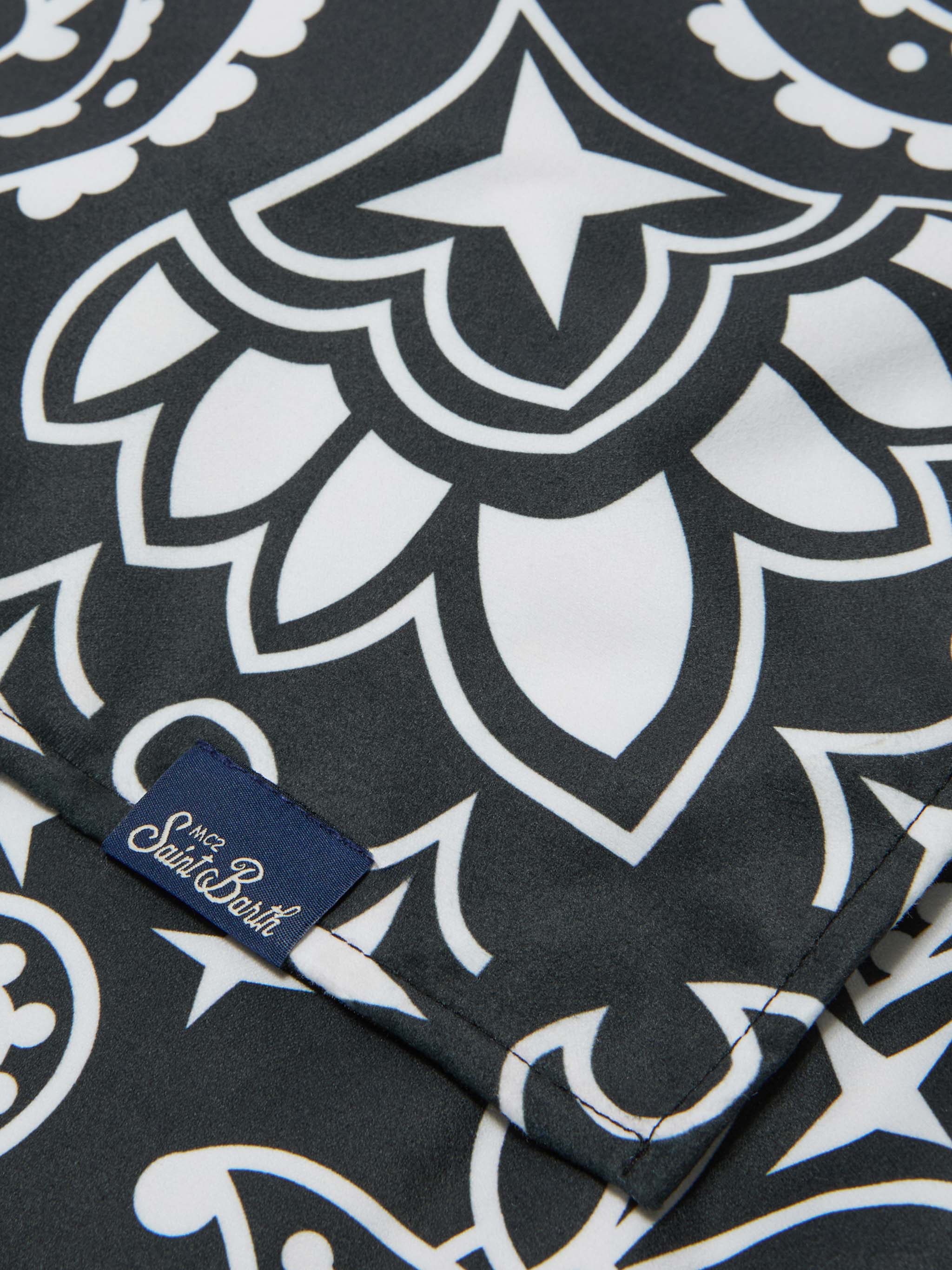 Telo mare Aidan con stampa bandana e logo - Image 2