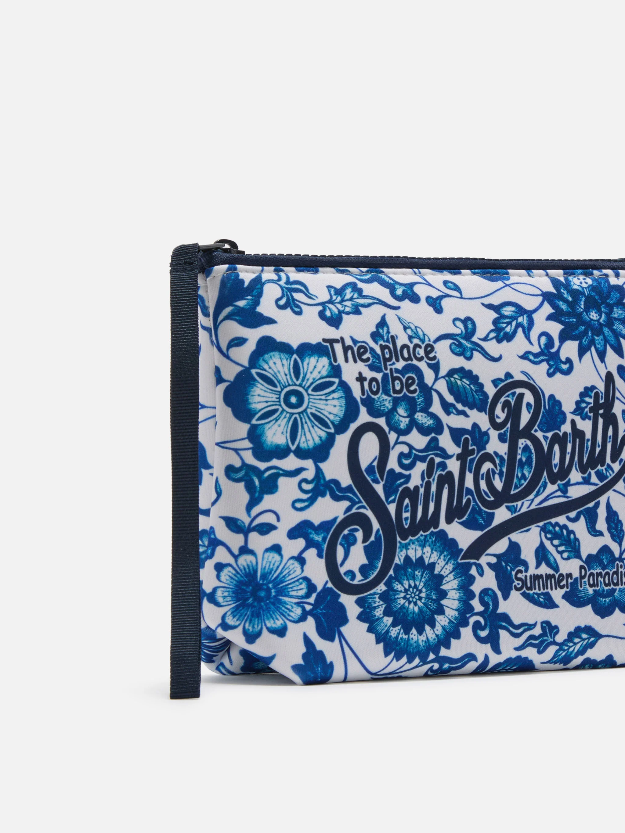Pochette Aline in scuba con stampa maiolica fiorata blu - Image 2