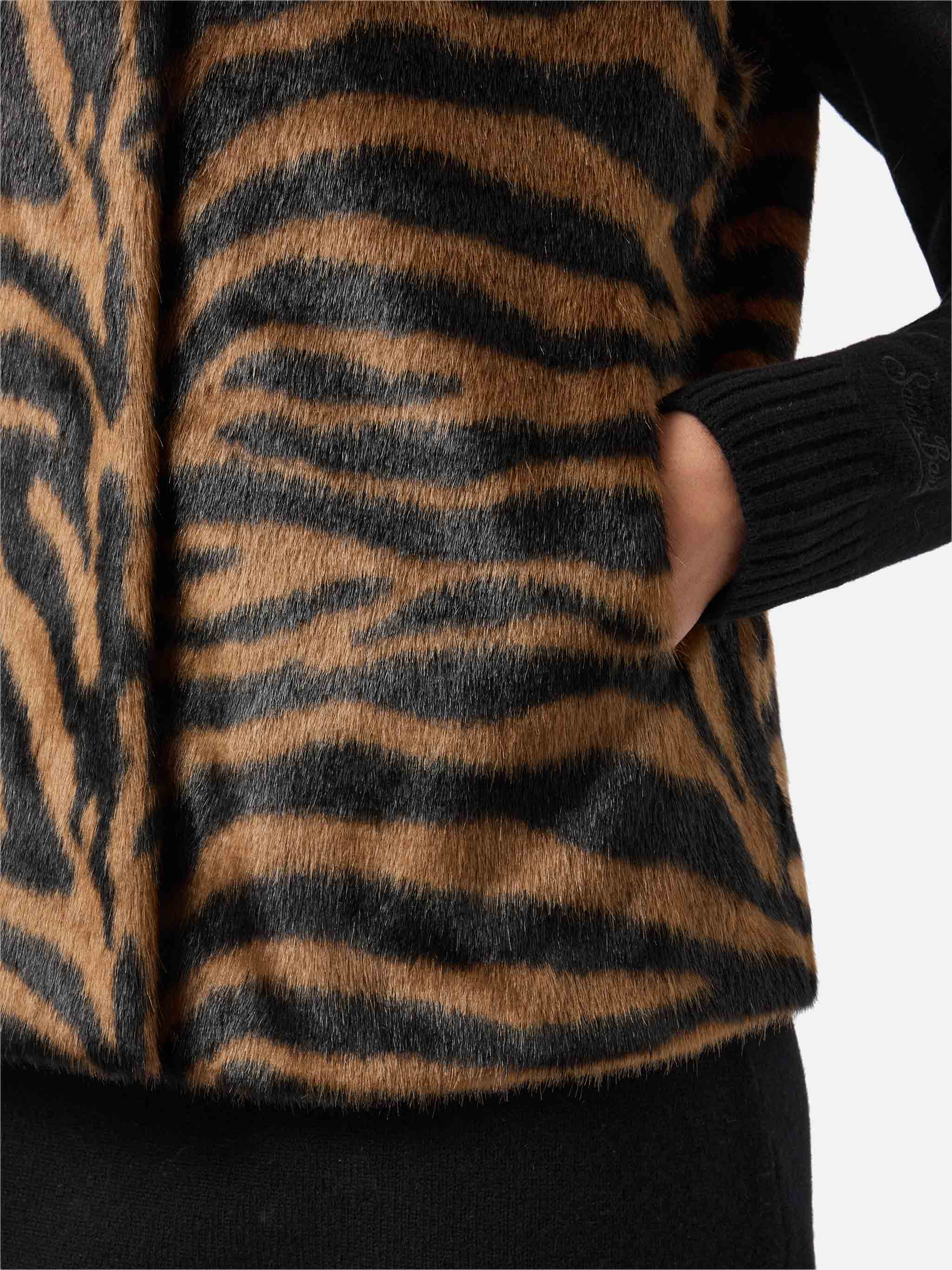 Gilet Ambre in faux fur con stampa zebrata - Image 5
