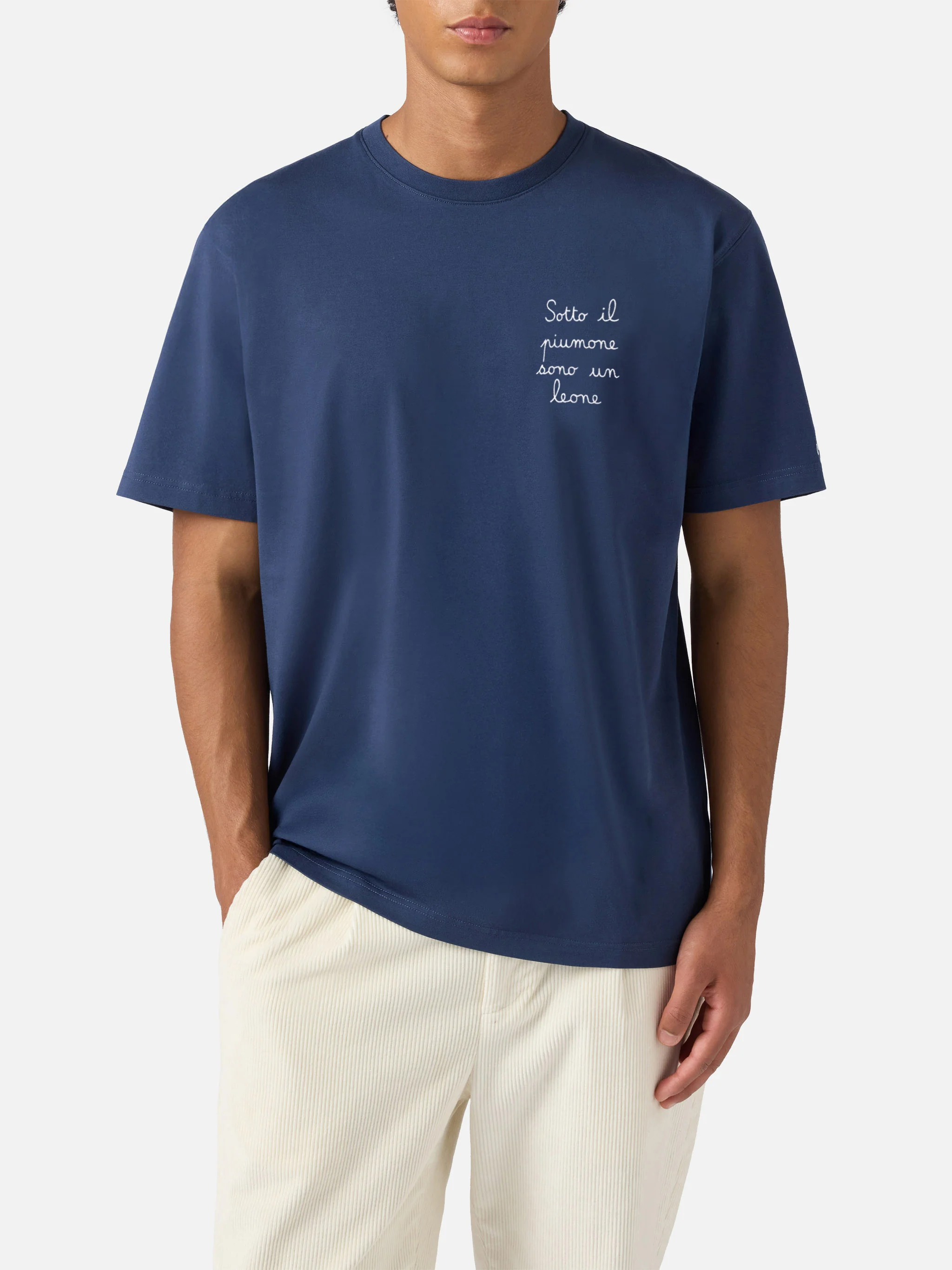 T-shirt Arnott in cotone blu con ricamo Sotto il Piumone sono un Leone - Image 3