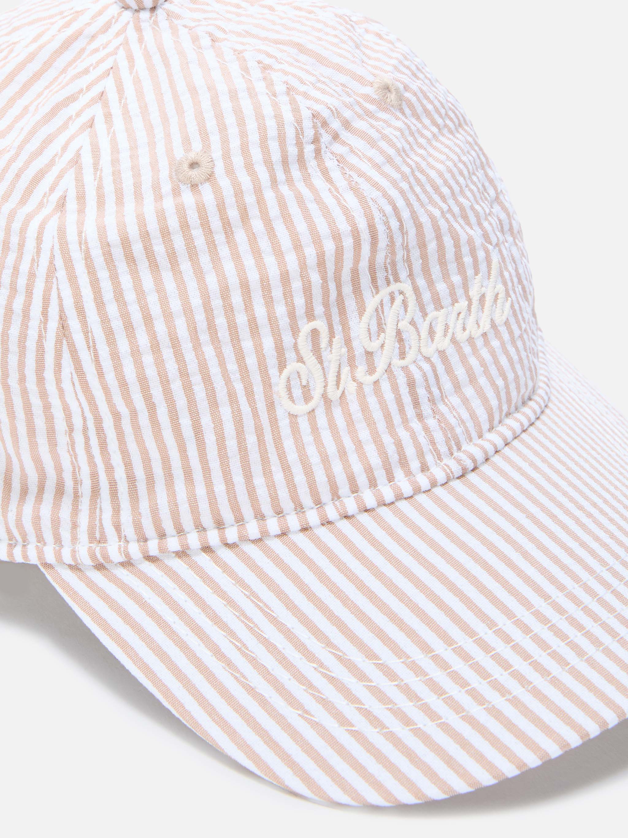 Cappellino Baseball con visiera in cotone seersucker a righe beige e bianche - Image 2