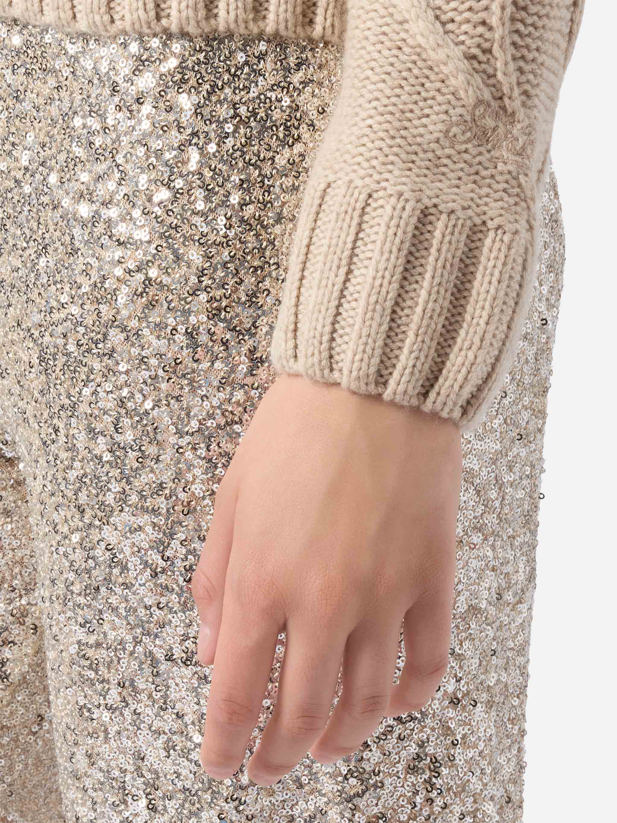 Maglia beige a collo alto Alais in misto cashmere con fiori 3D - Image 3