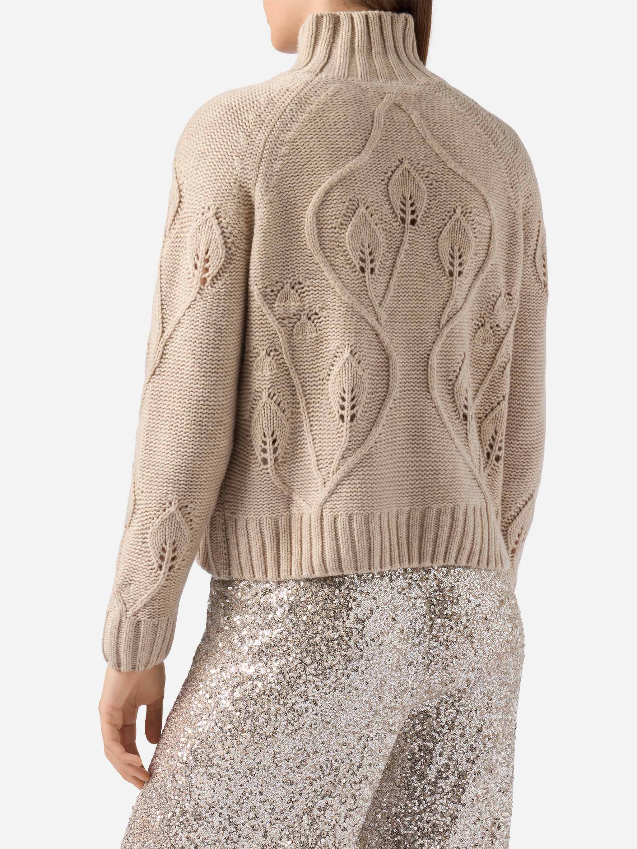 Maglia beige a collo alto Alais in misto cashmere con fiori 3D - Image 4