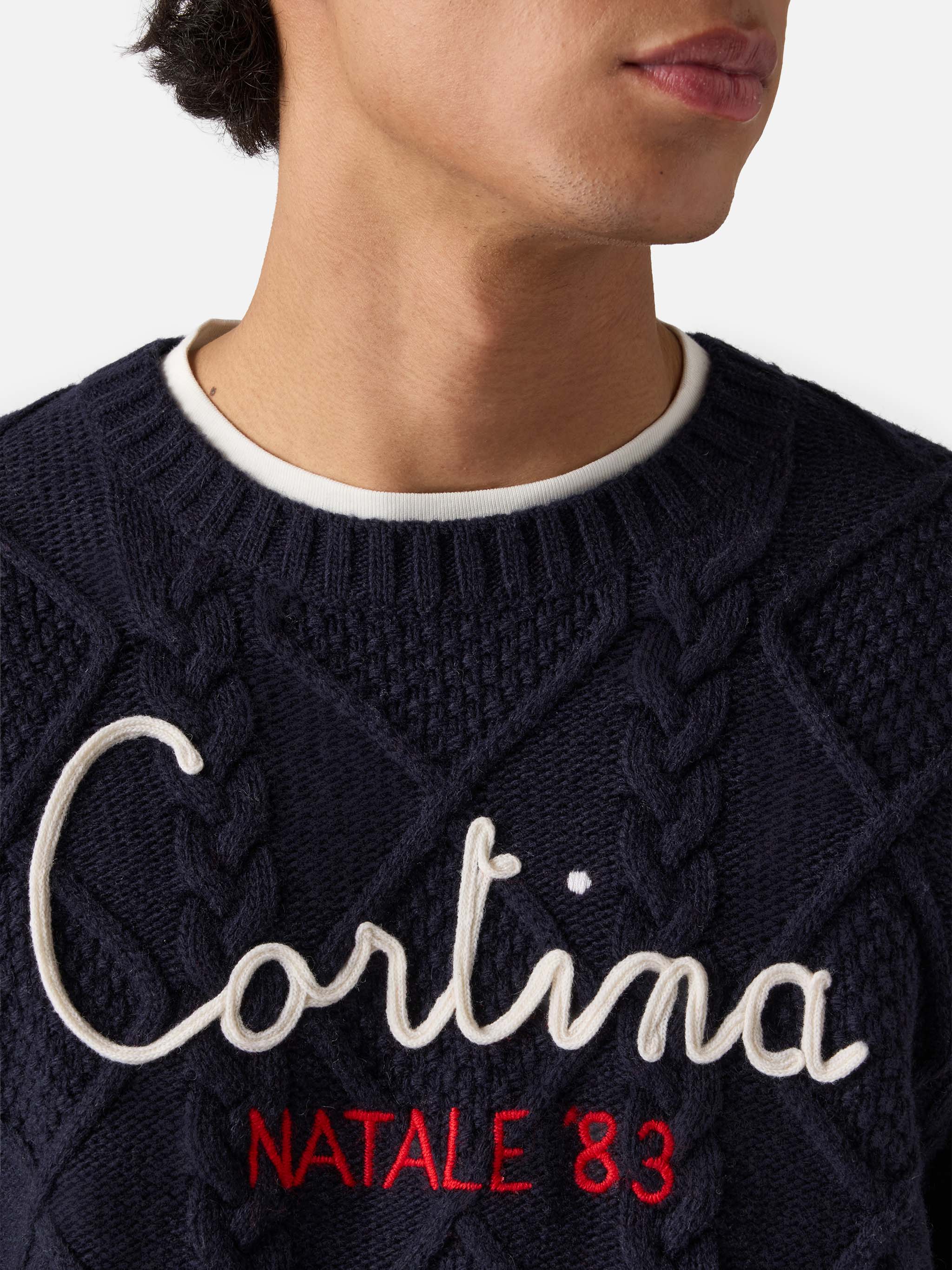 Maglione blu a girocollo Bergen Tricot con ricamo Cortina Natale '83 - Image 2