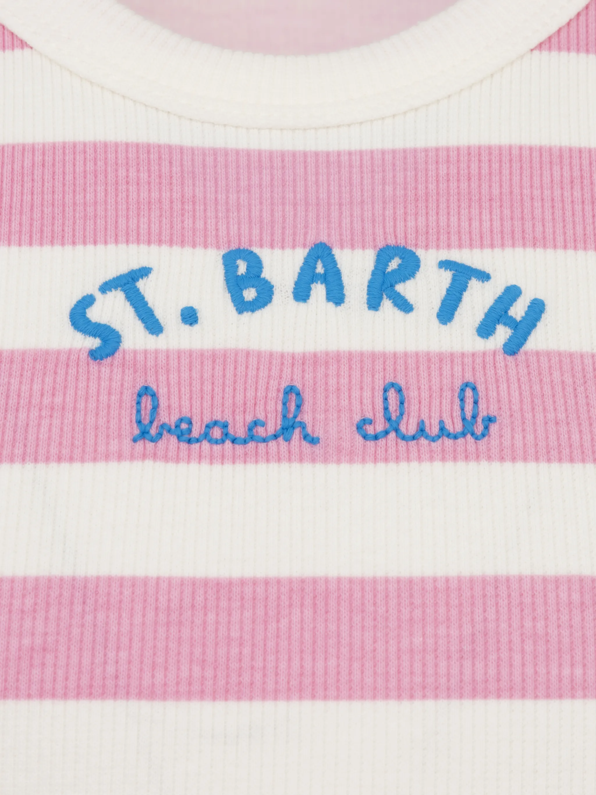 Top corto Blue Jr in maglia a coste a righe rosa con ricamo - Image 3