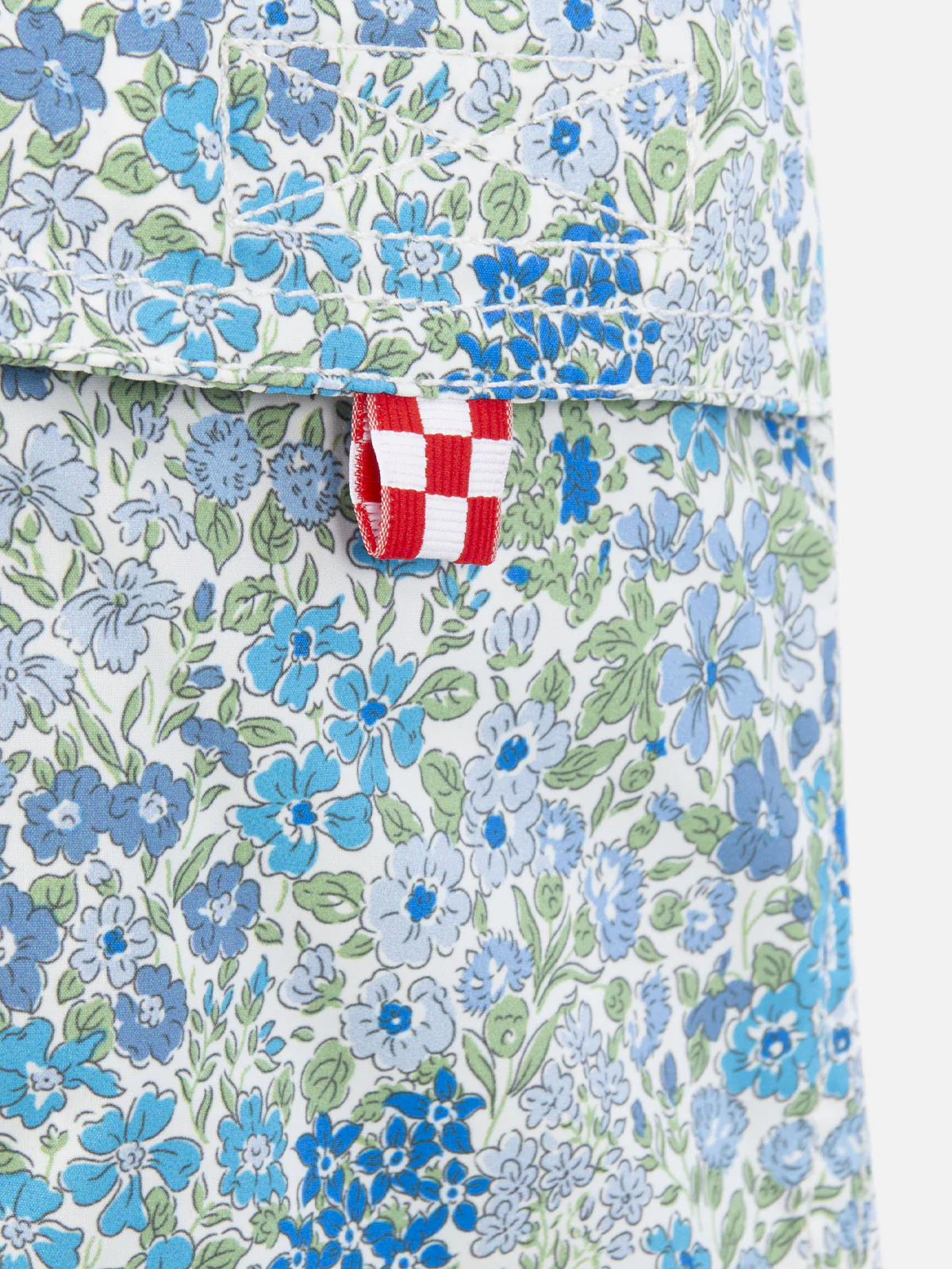 Costume da bagno da bambino in jeans di media lunghezza con stampa Joanna Luise | REALIZZATI CON TESSUTO LIBERTY - Image 3