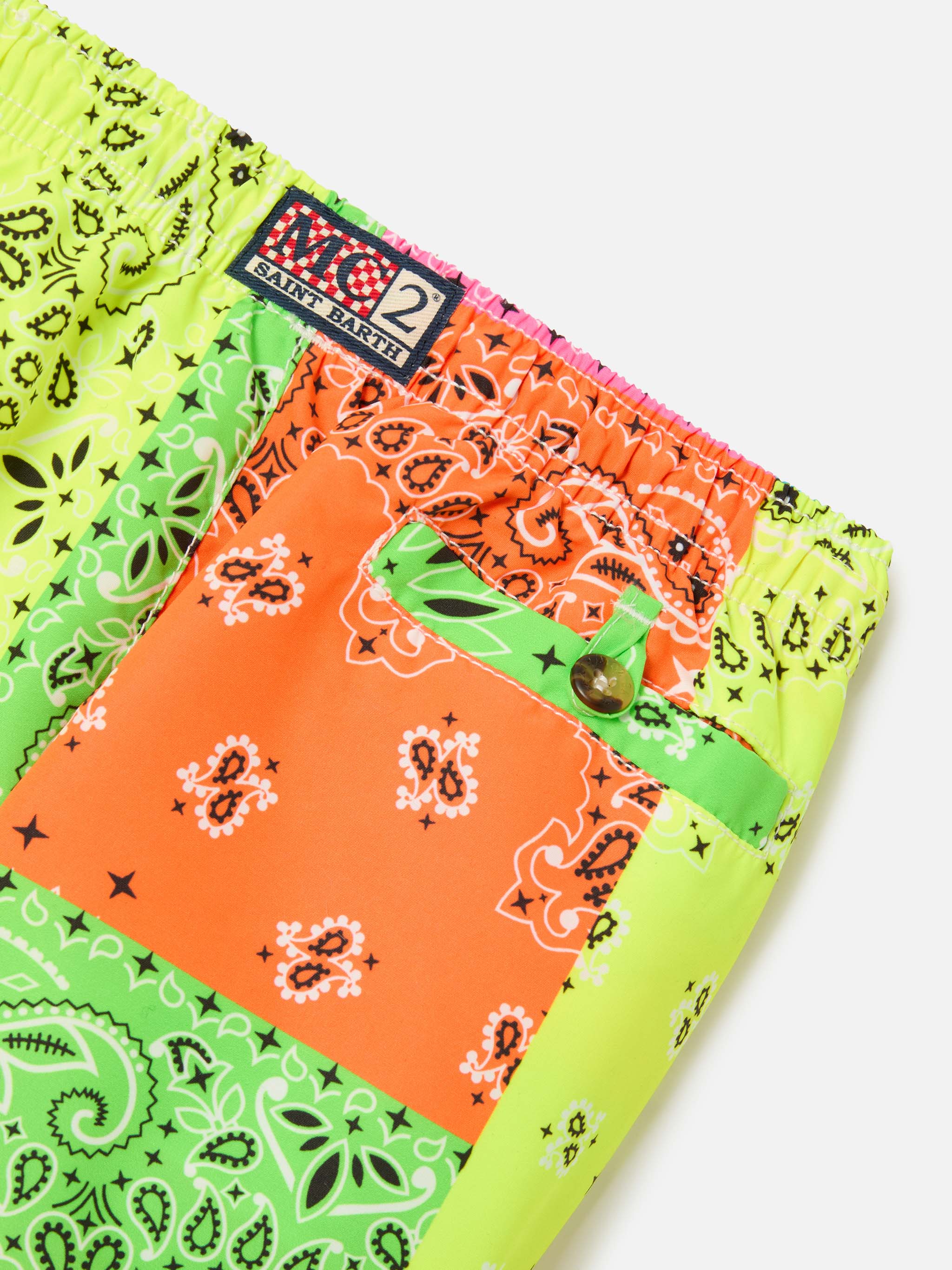 Costume da bagno da bambino con stampa bandana multicolore fluo - Image 3