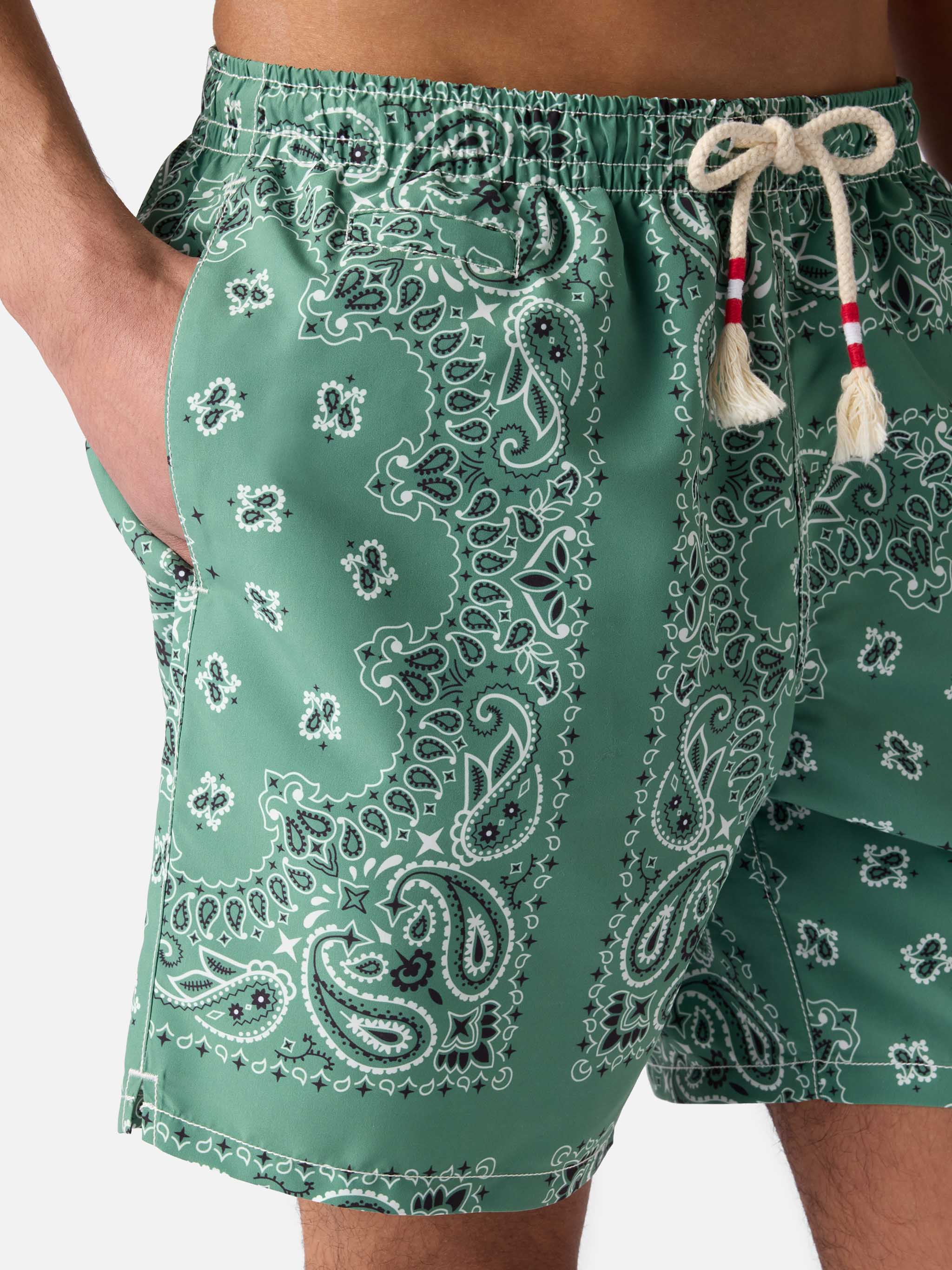 Costume mare Caprese con stampa bandana verde militare - Image 4