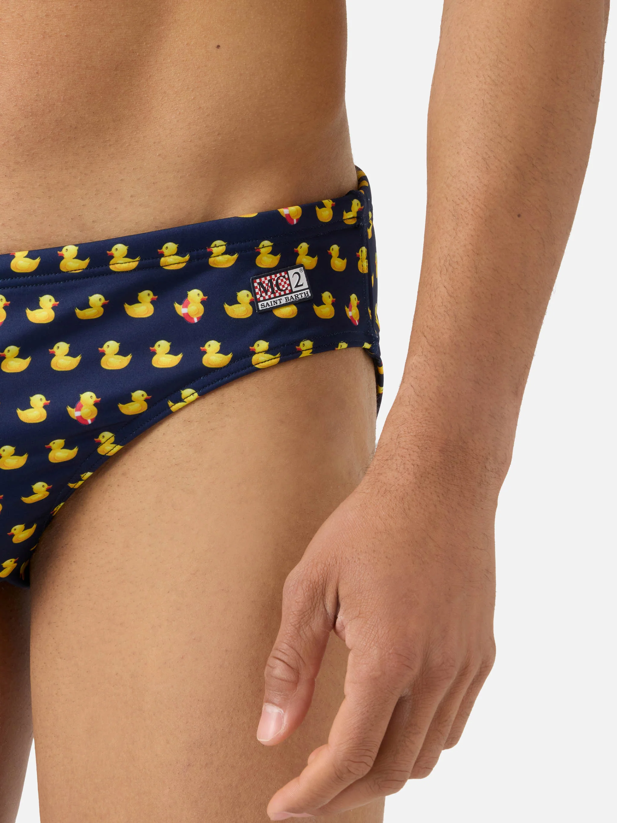 Slip mare Cayo blu navy con stampa paperelle - Image 4
