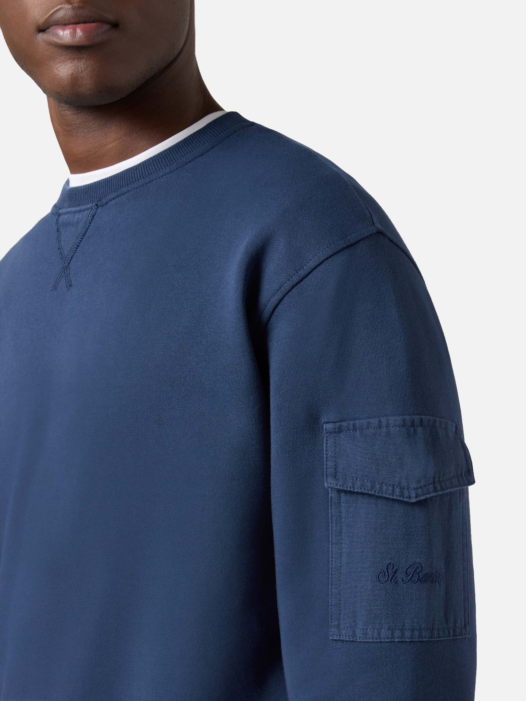 Felpa Chester in felpa blu navy con tasca applicata - Image 2