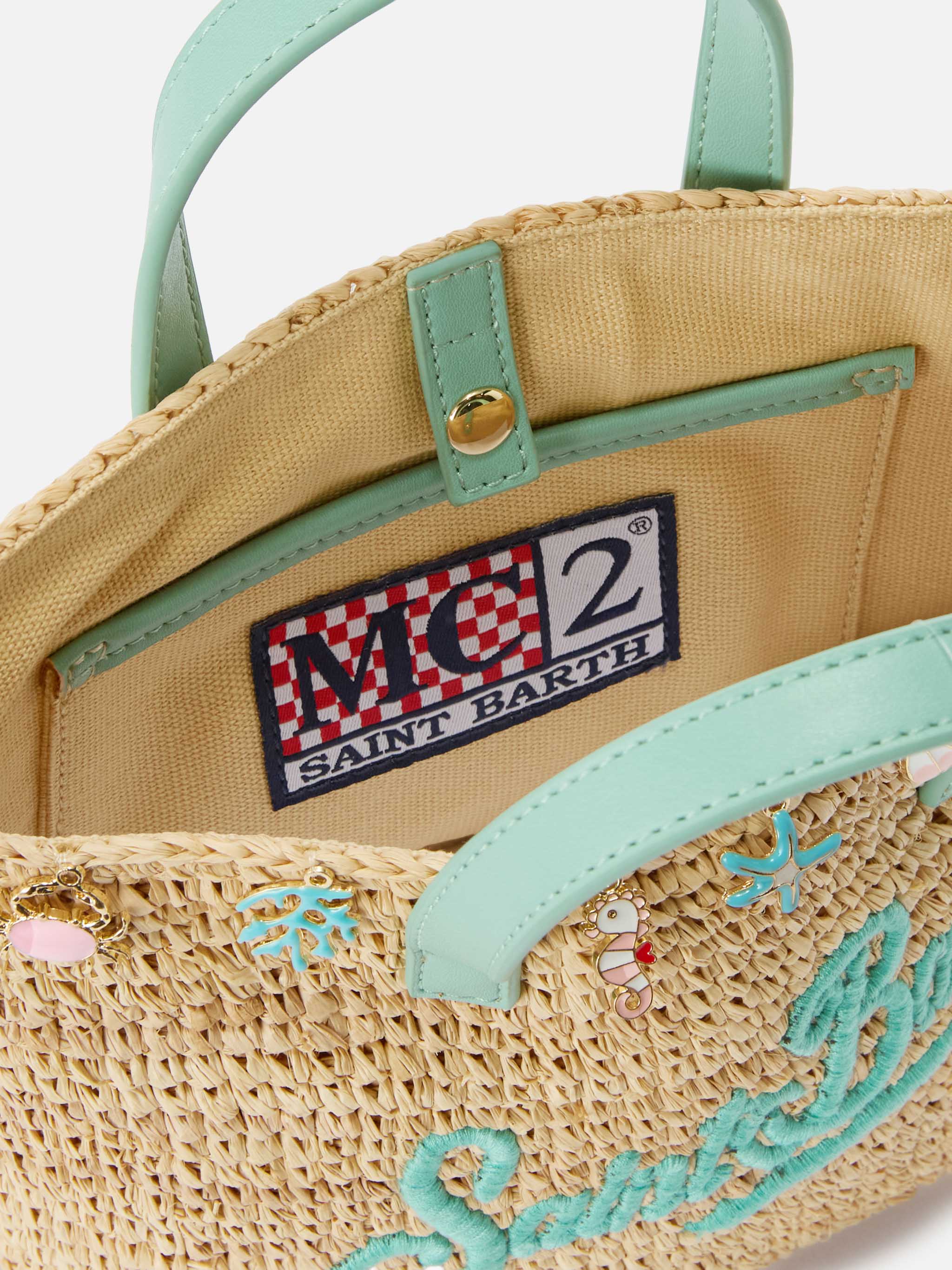 Borsa City mini in raffia con charms applicati e logo ricamato - Image 5