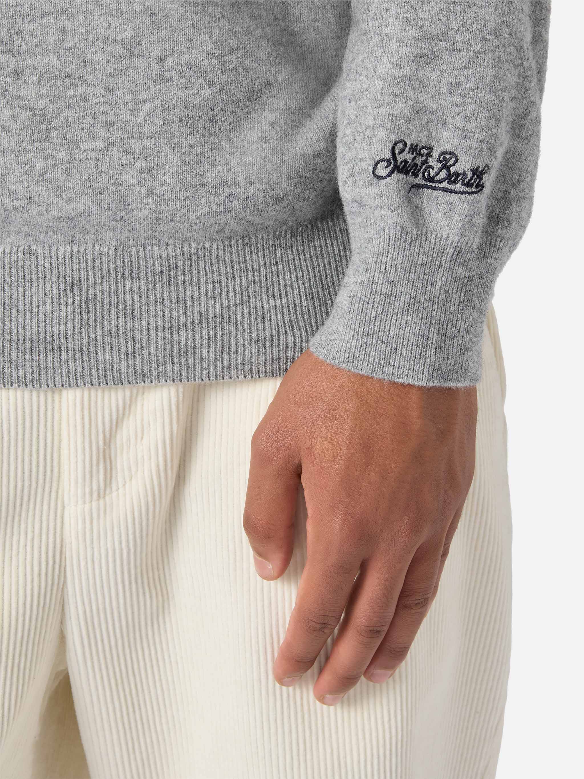 Maglione a girocollo Heron Light con ricamo E io pagooo | YUPPIES SPECIAL EDITION - Image 3