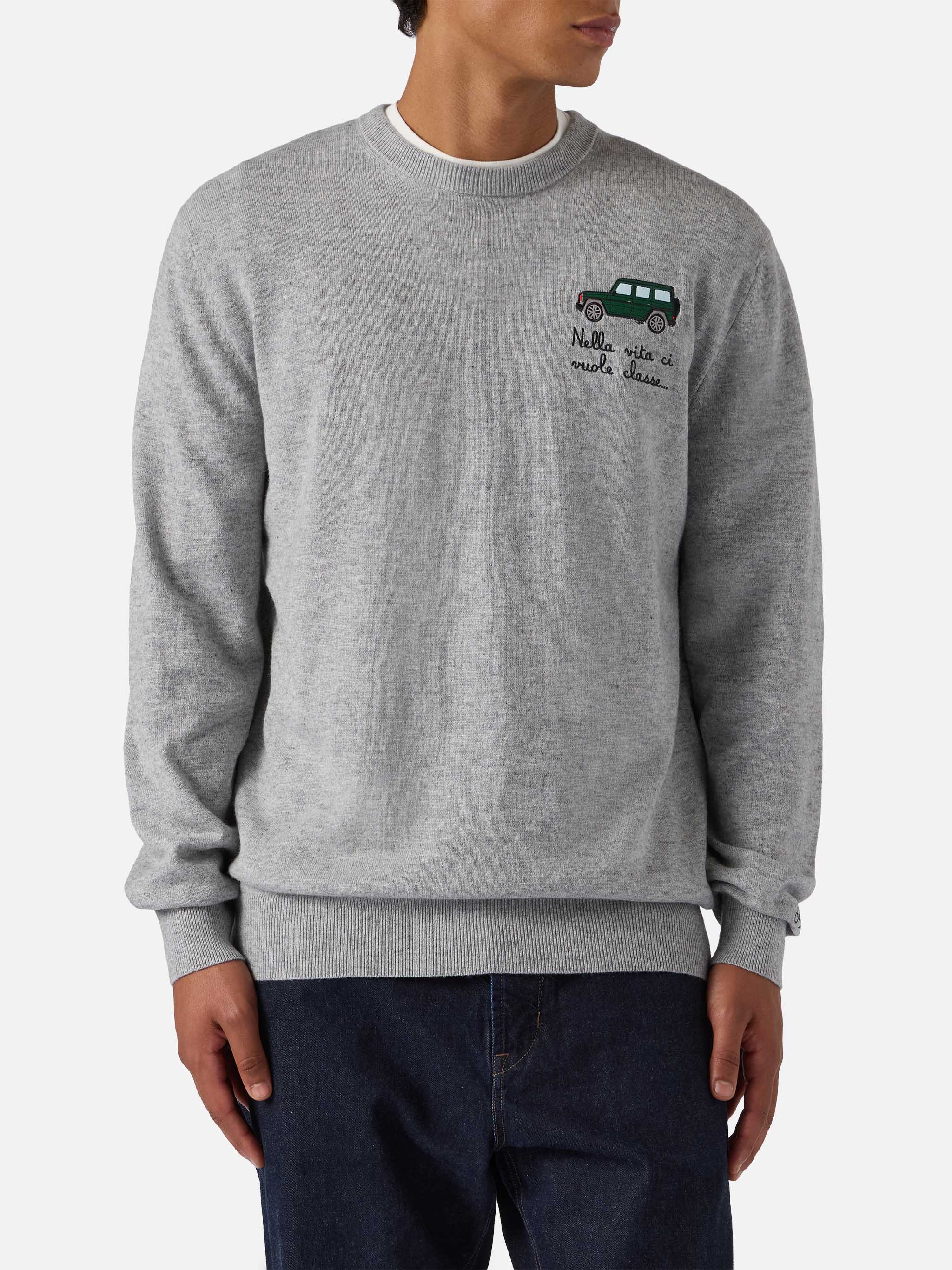 Maglione a girocollo Heron Light con ricamo Nella vita ci vuole classe - Image 2