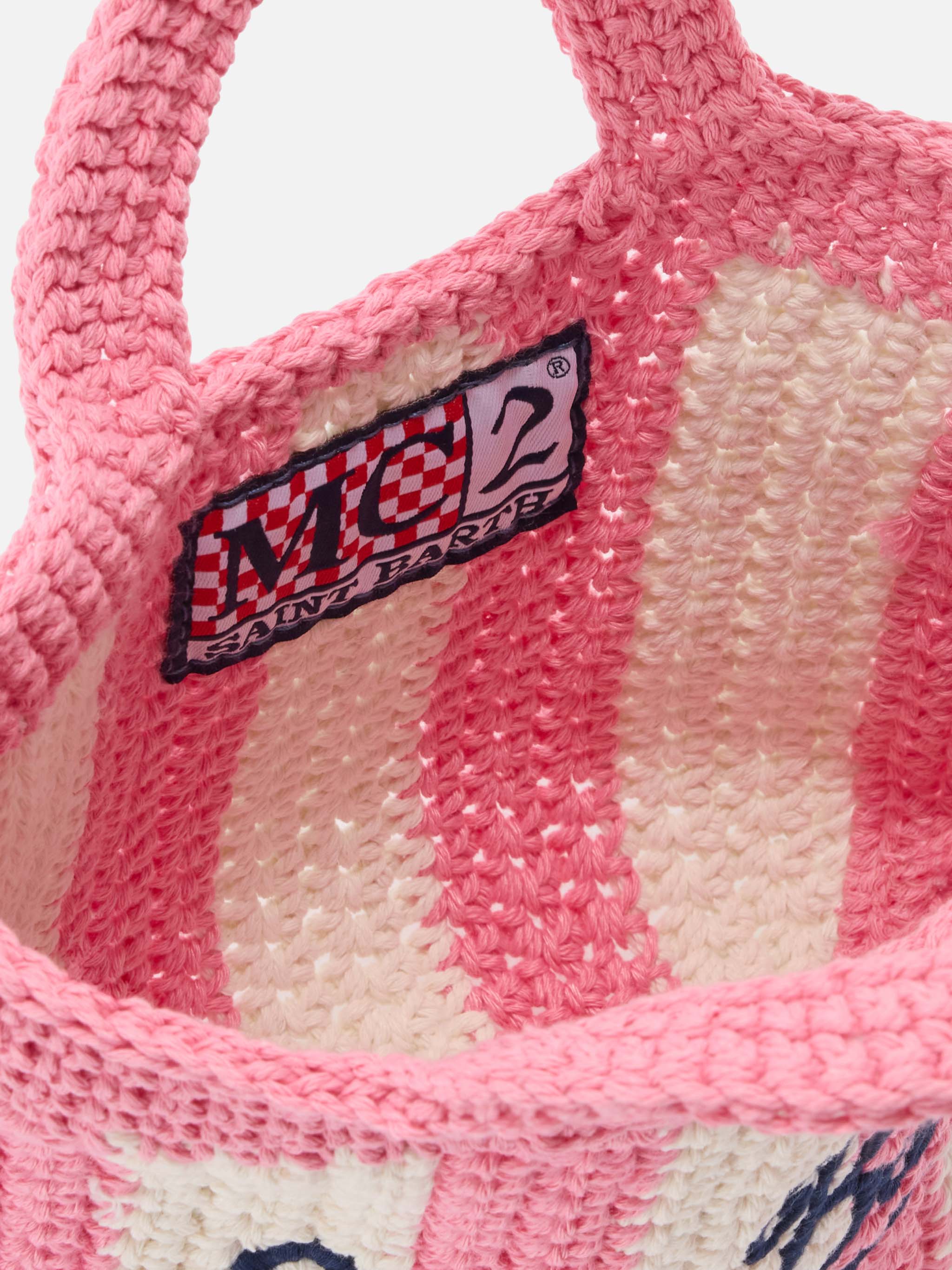 Borsa Crochet Mini a righe rosa con logo ricamato - Image 4