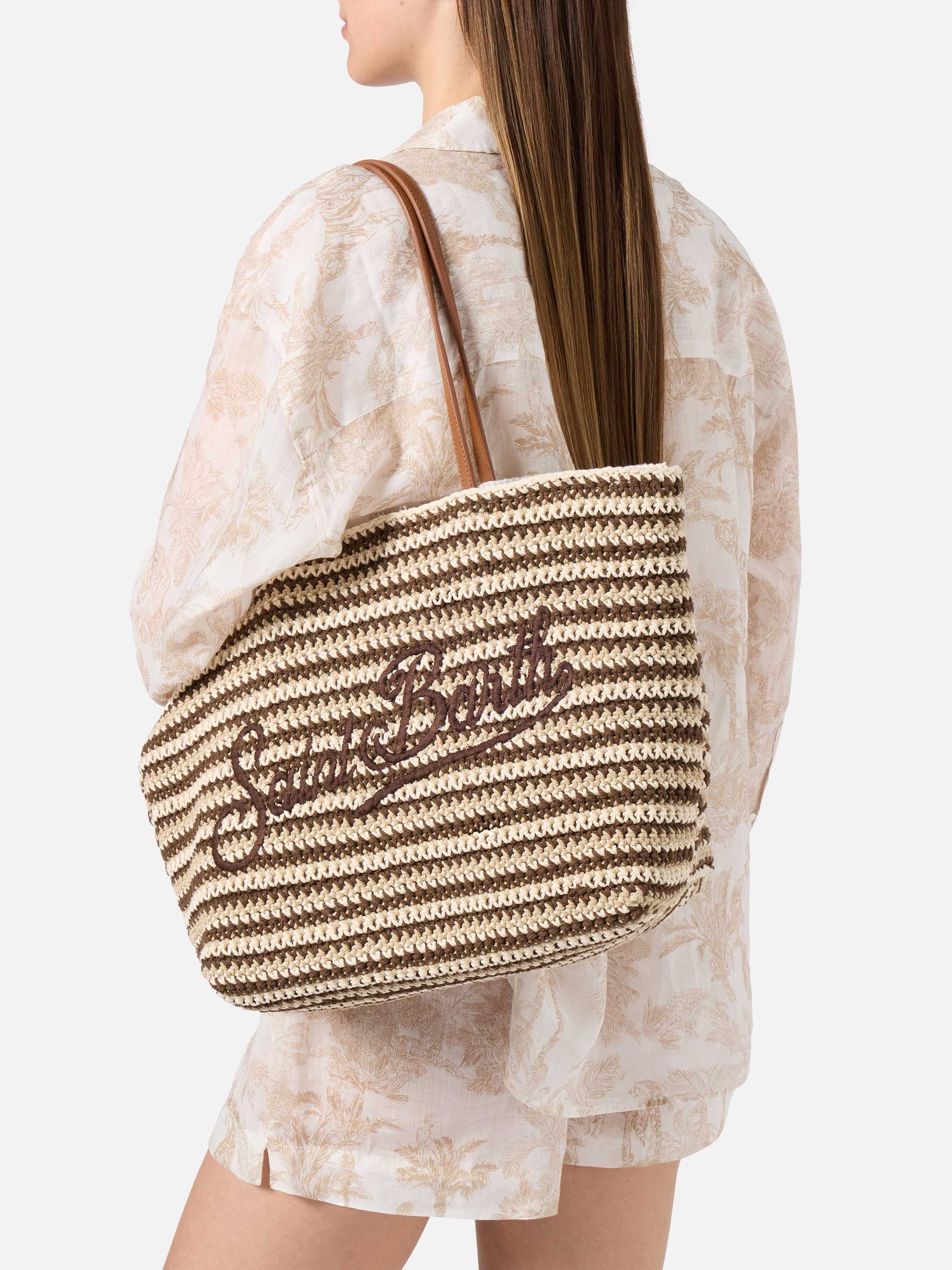 Borsa Tote Crochet a righe beige e marroni con logo ricamato - Image 2