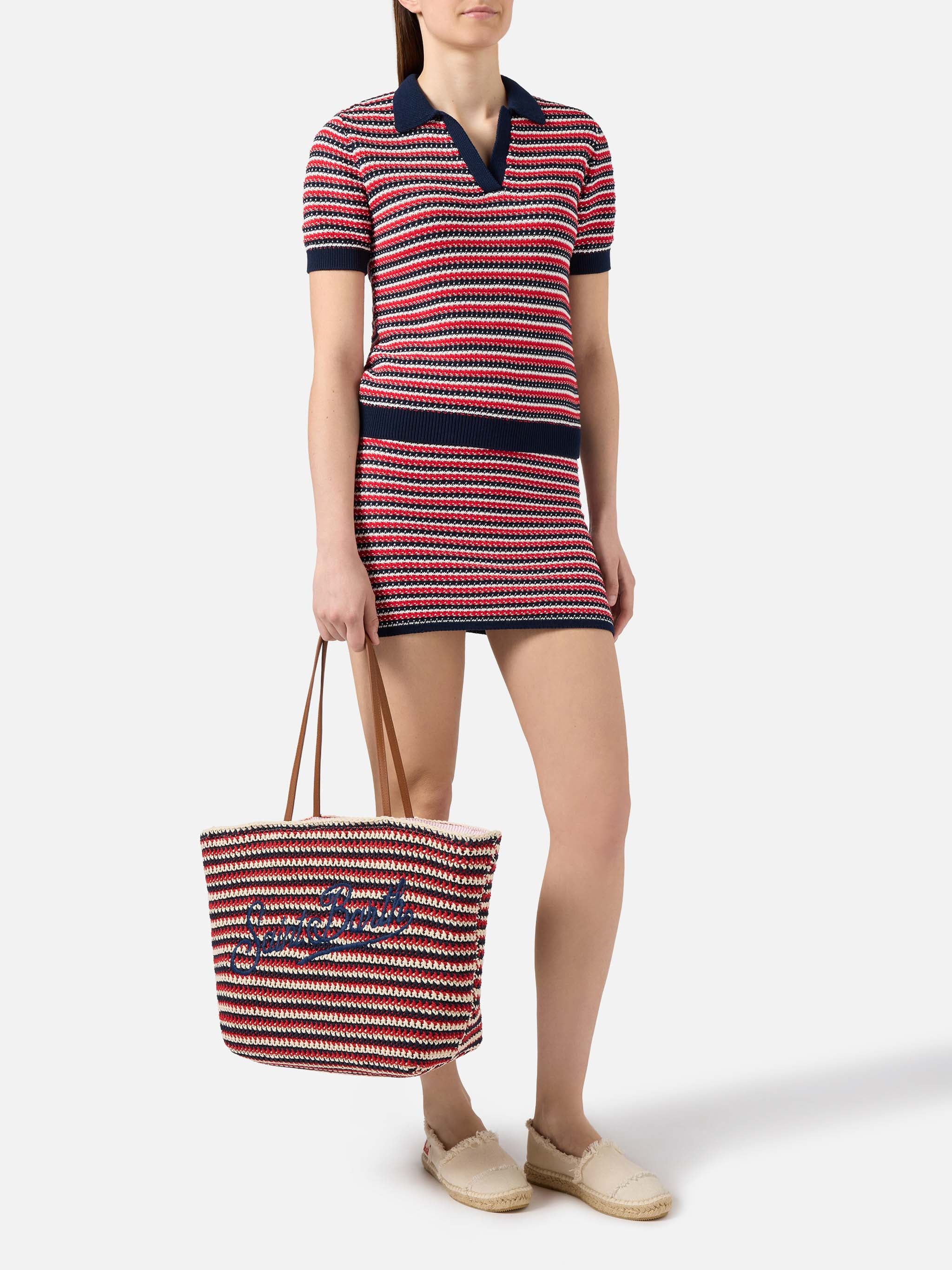 Borsa Tote Crochet a righe blu e rosse con logo ricamato - Image 2