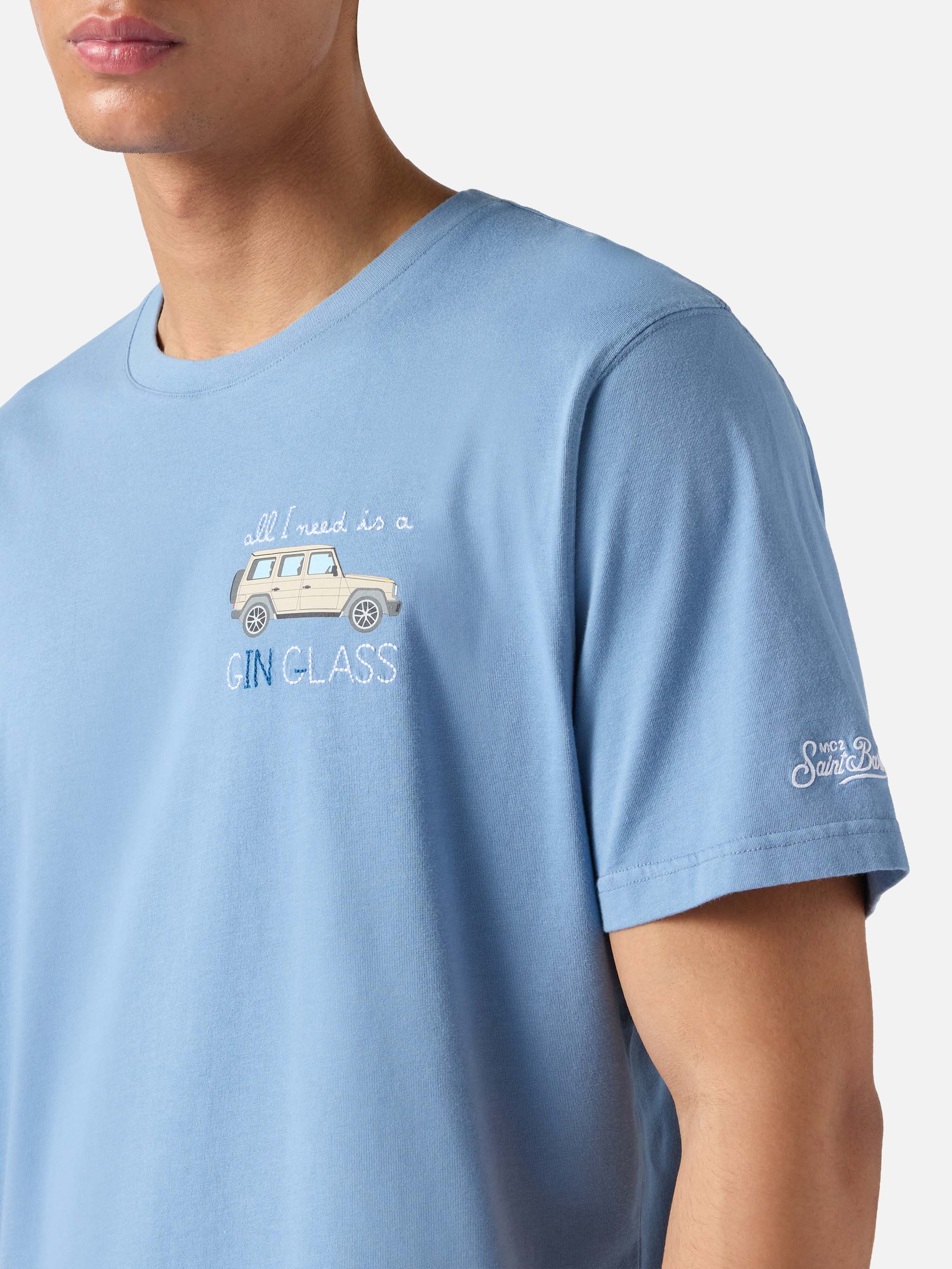 T-shirt Portofino azzurro polvere con ricamo All I Need Is A G-in Class - Image 2