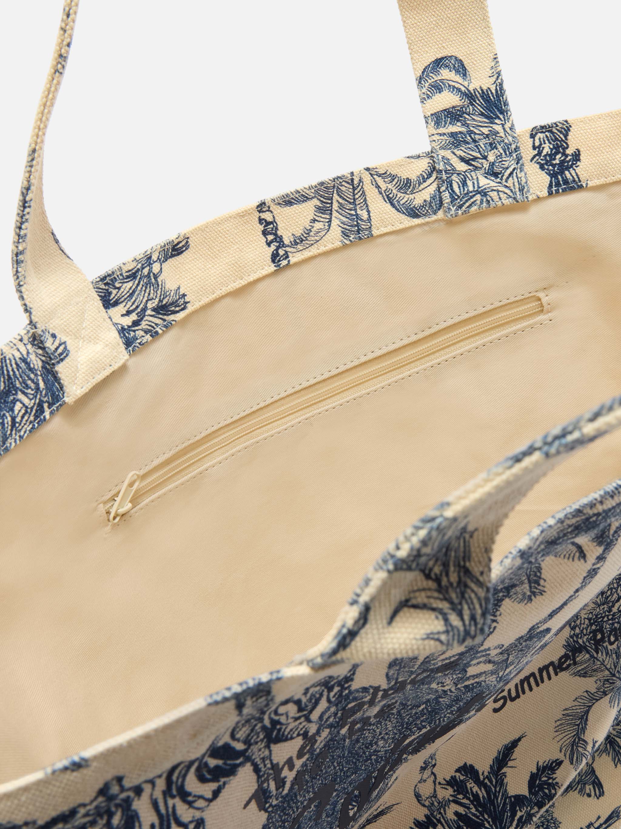 Borsa Essential in canvas con stampa toile de jouy blu e logo stampato - Image 5