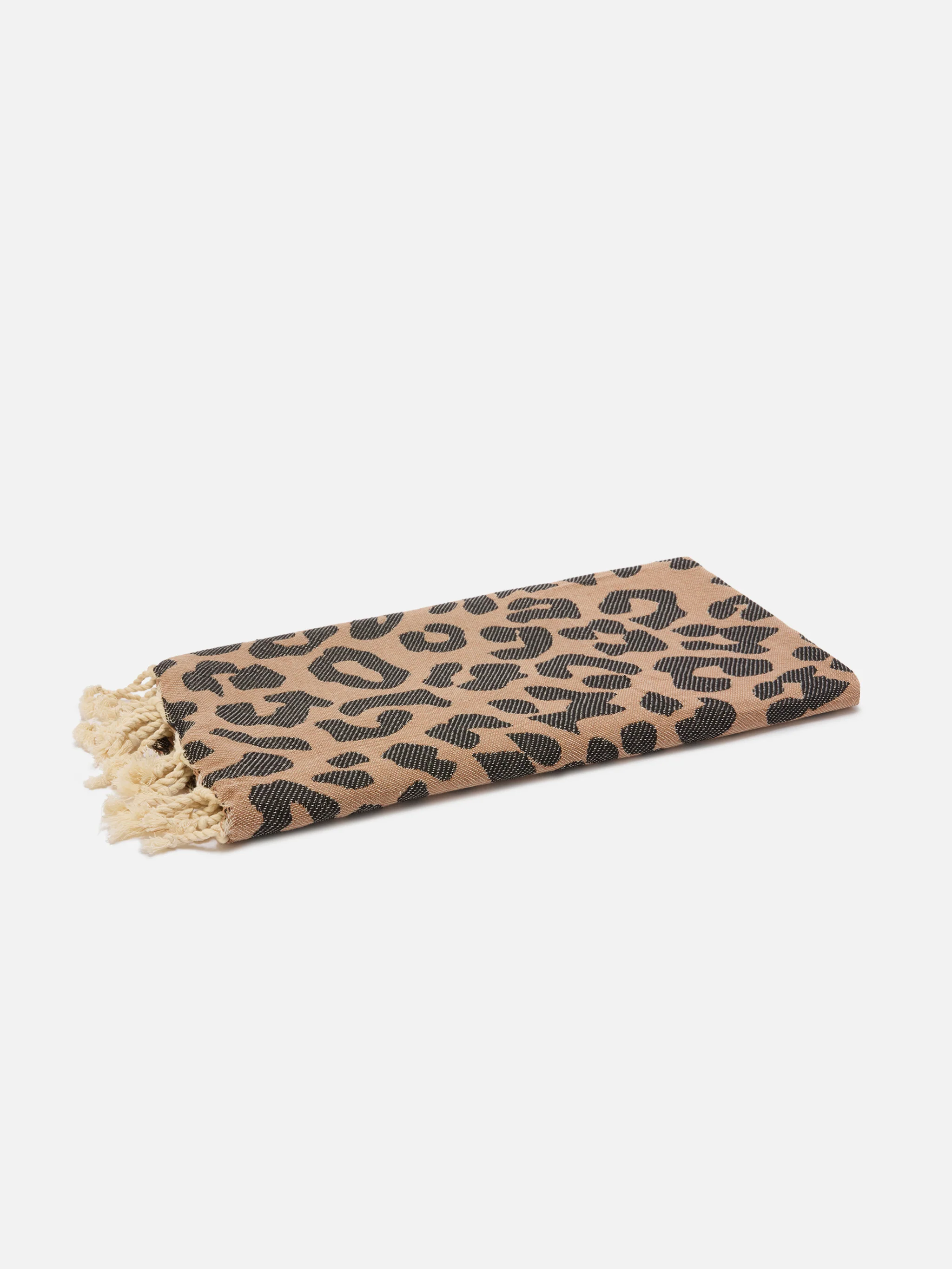 Telo mare Foutas in cotone jacquard con fantasia leopardata - Image 2