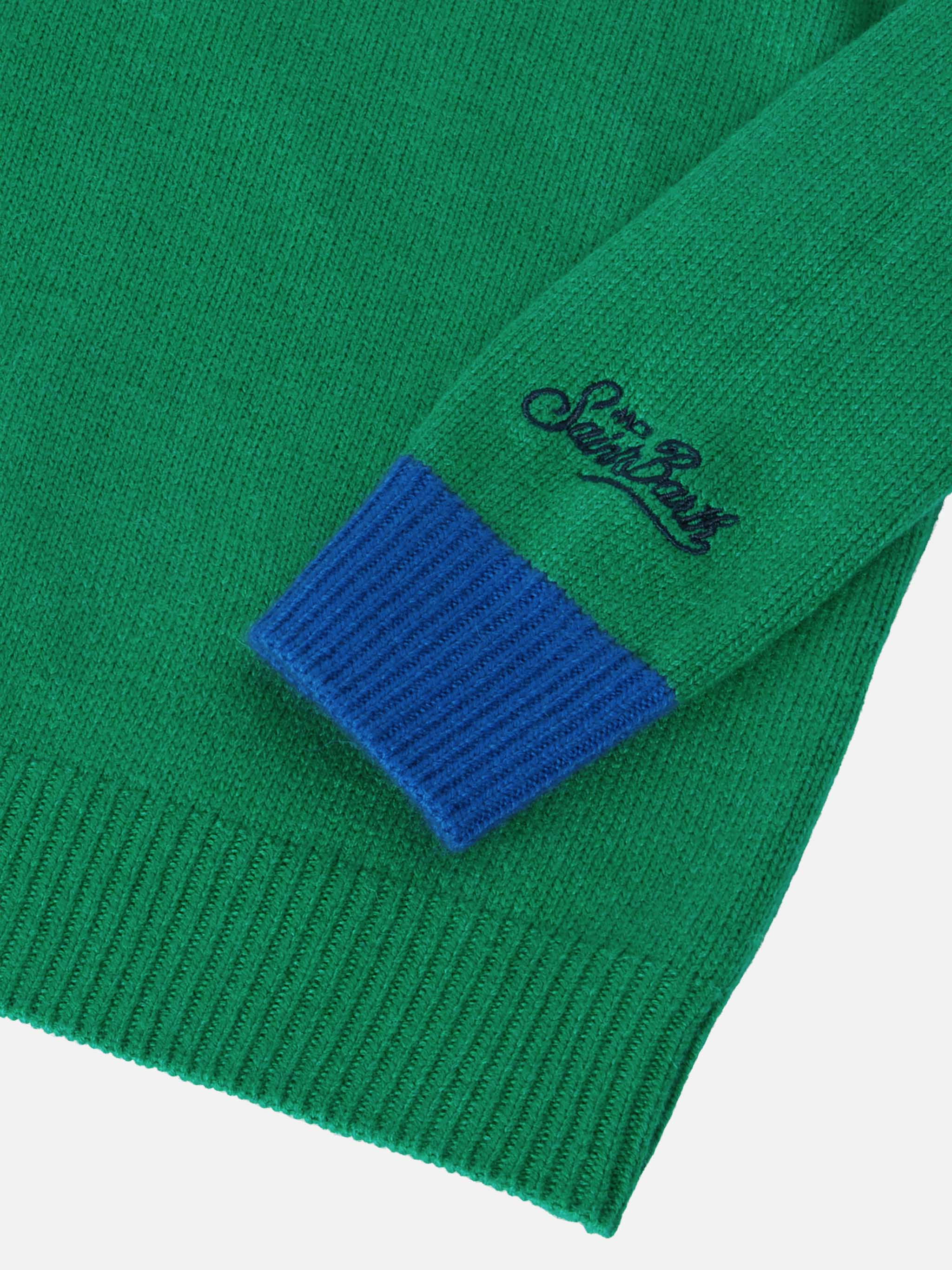 Girocollo Douglas verde con ricamo Out of School - Image 3