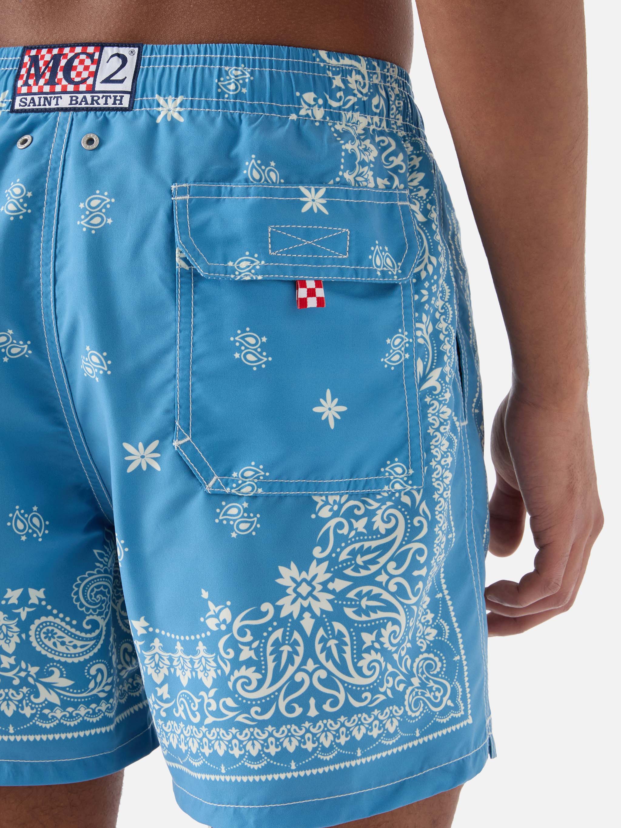 Costume mare Gustavia azzurro con stampa bandana - Image 6