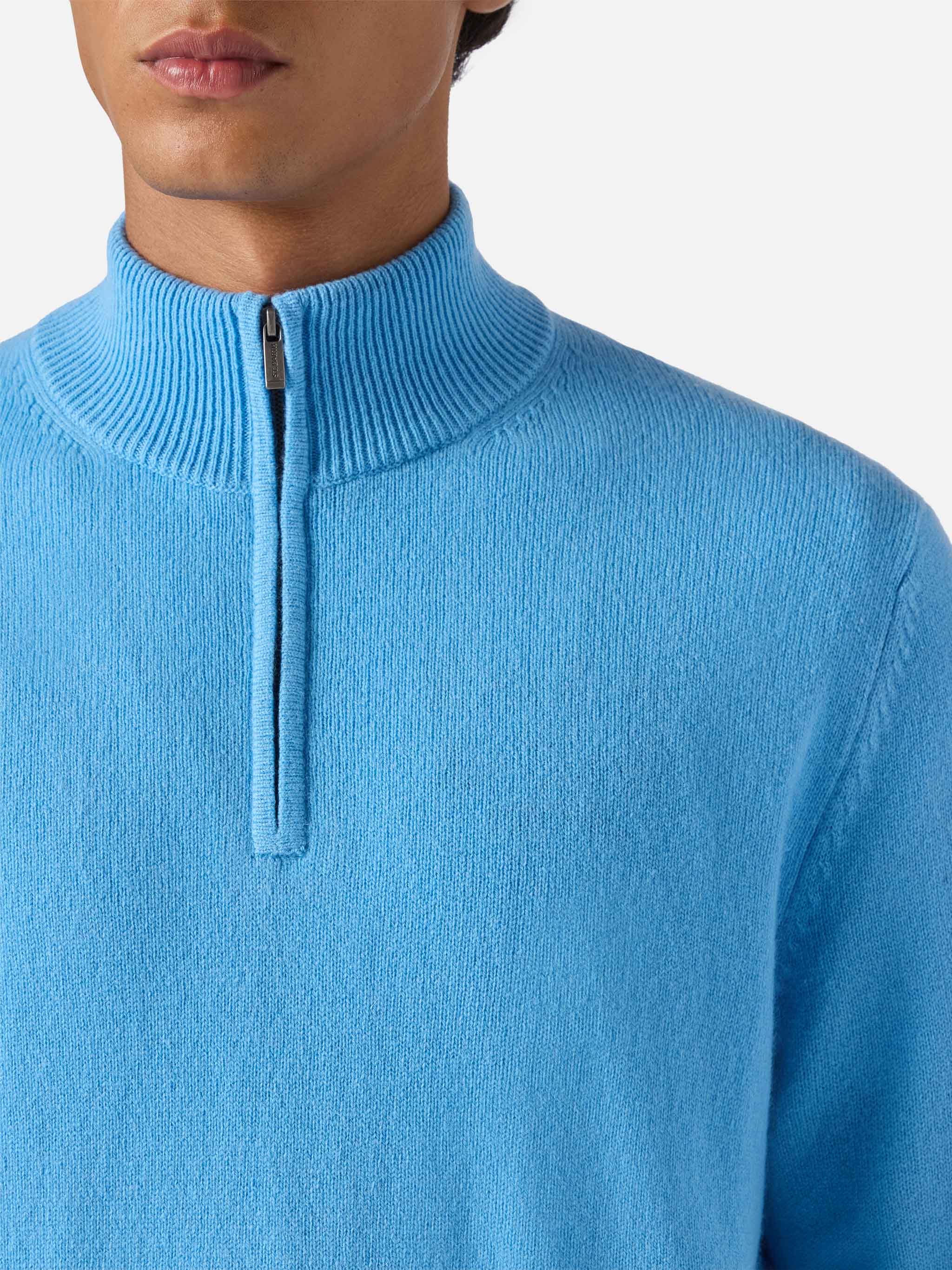 Pullover a mezza zip Jermyn in 100% lambswool azzurro polvere - Image 2