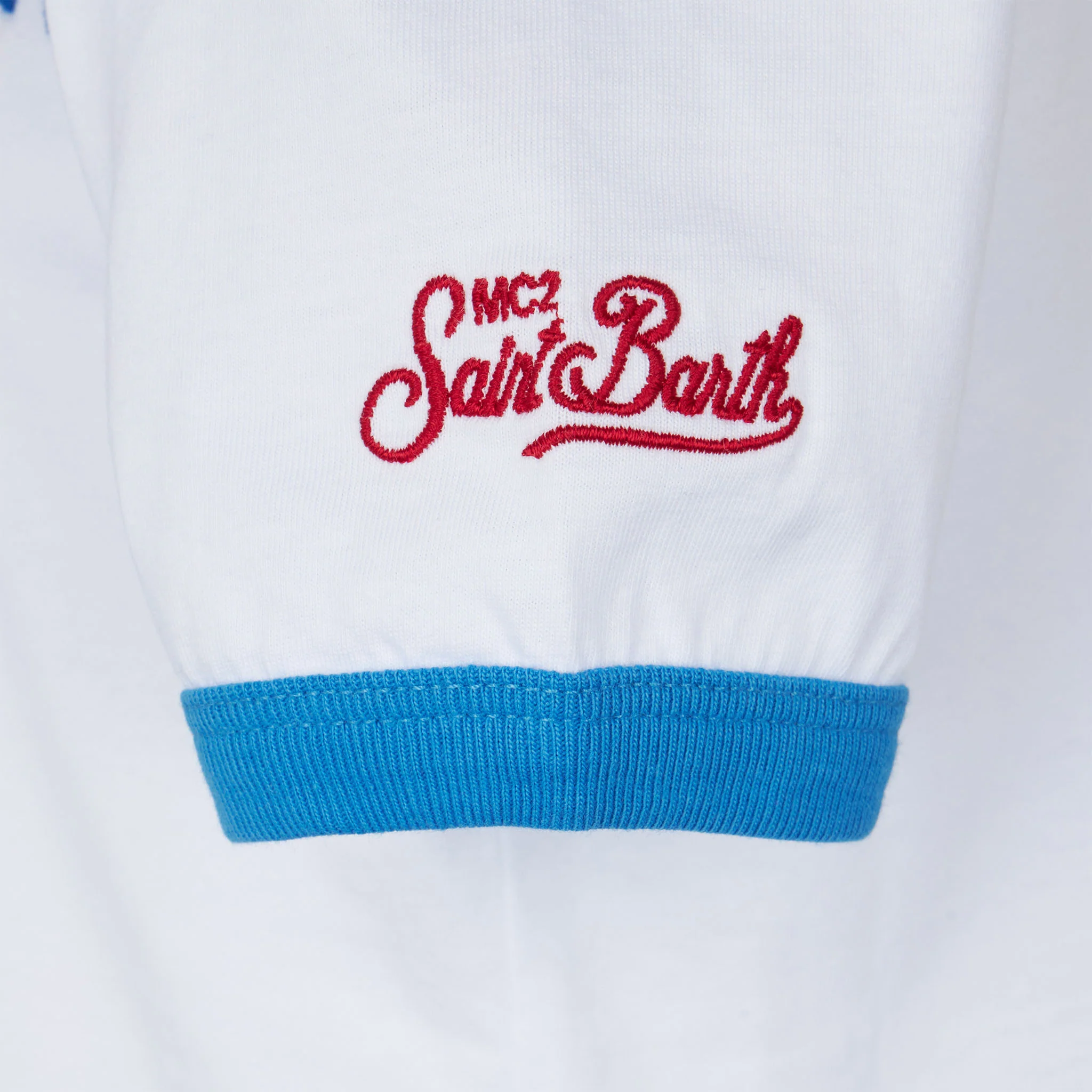 T-shirt da bambino in cotone con scritte multicolore - Image 2