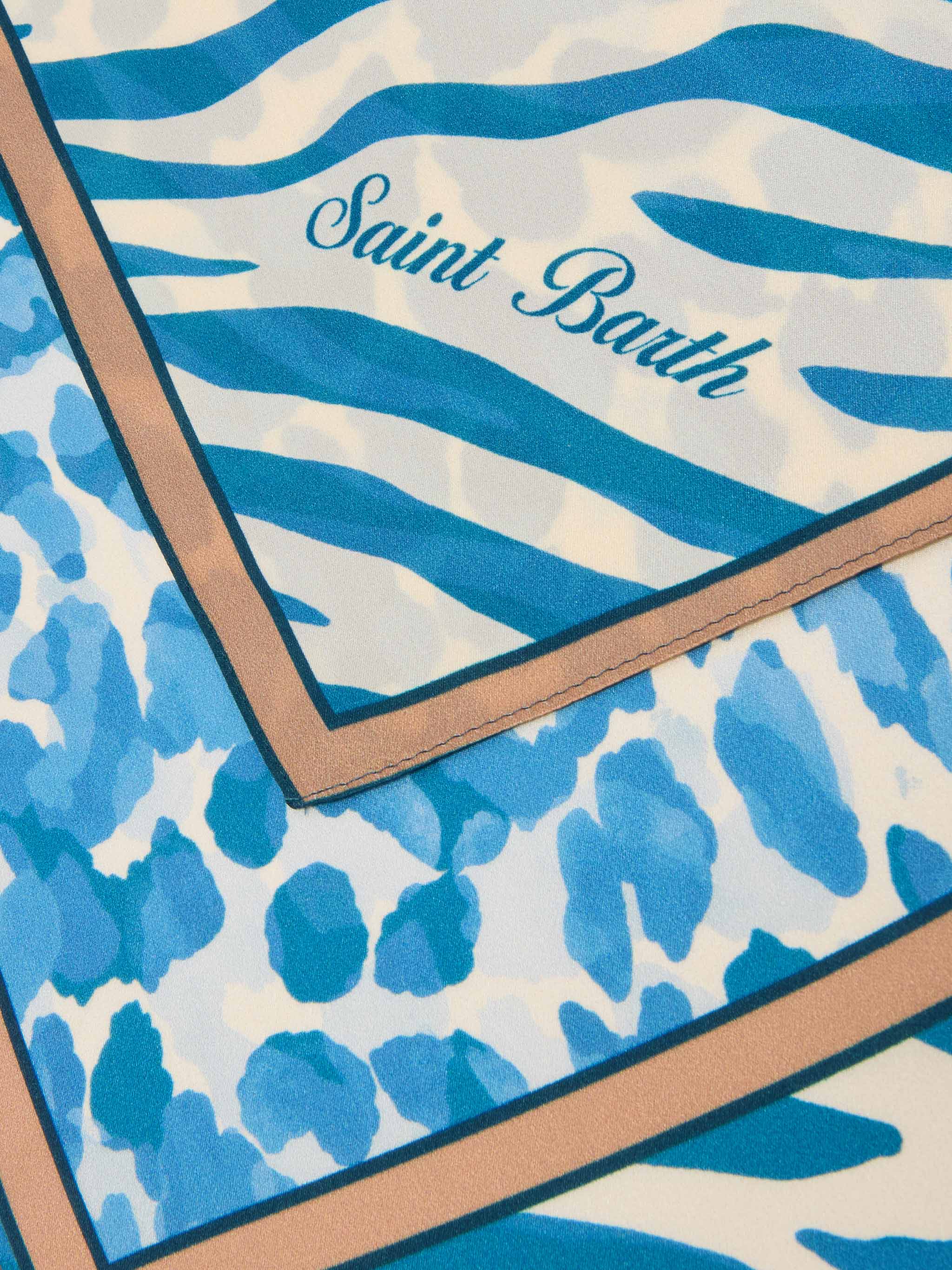 Foulard Kitana in seta con stampa animalier blu - Image 3