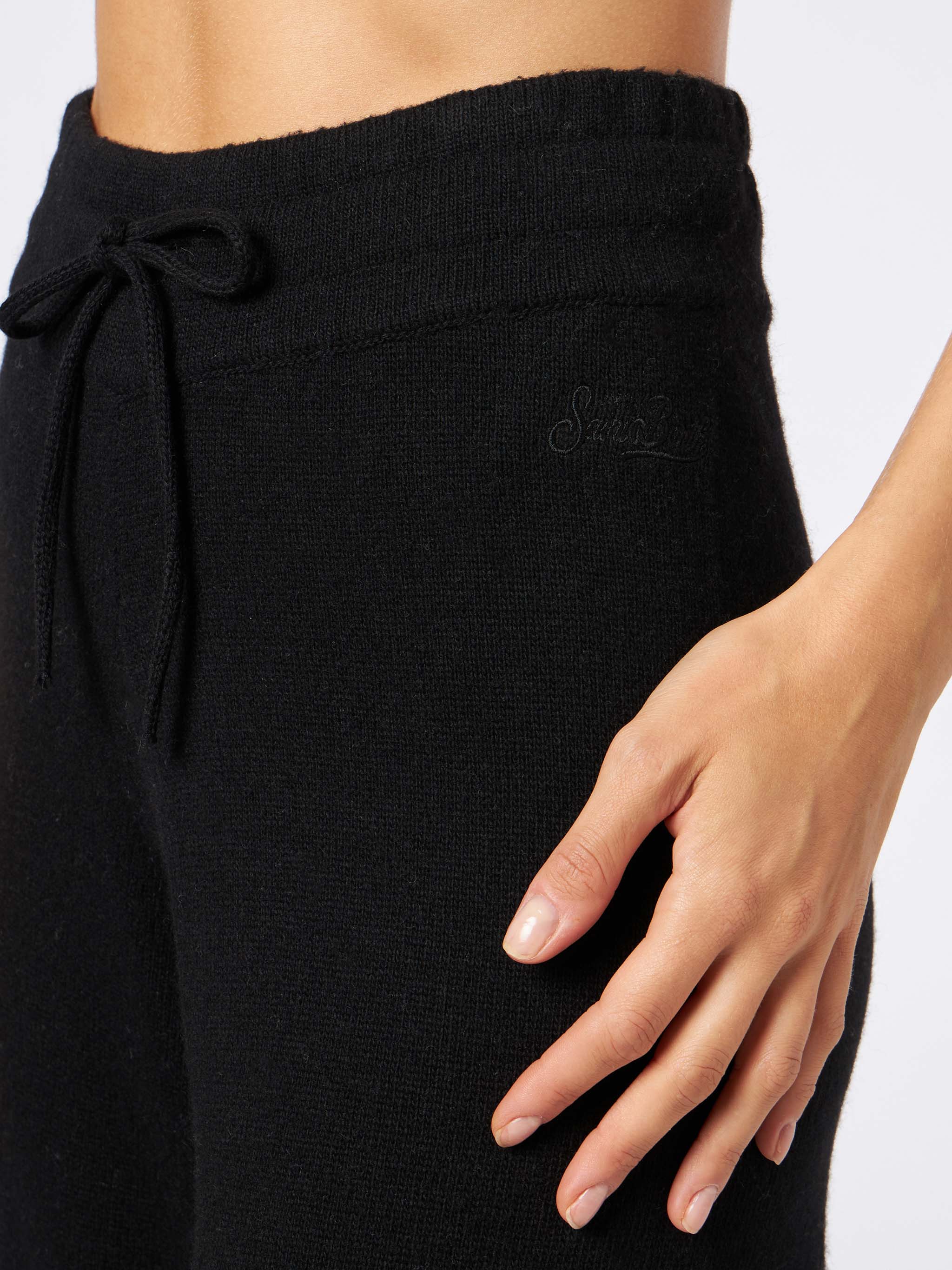 Pantalone a palazzo Savine nero in maglia - Image 3