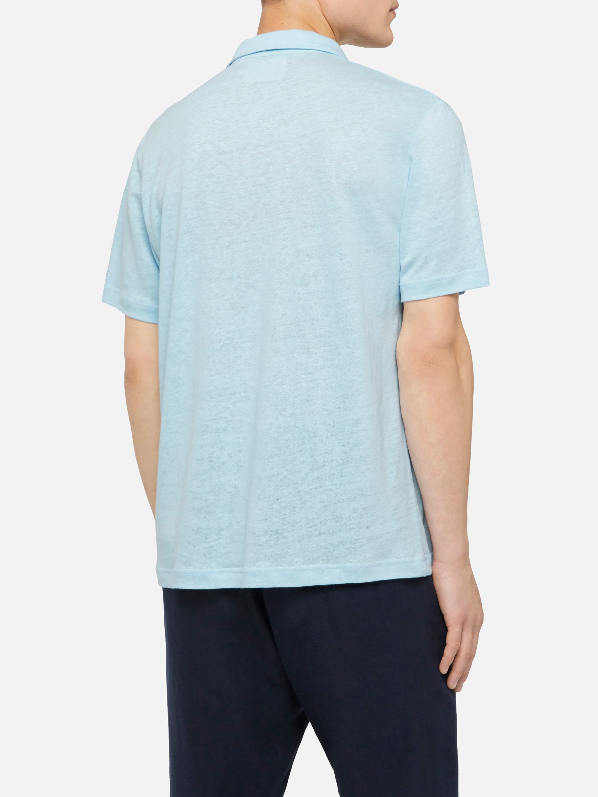 Polo in lino azzurro chiaro Fraser senza bottoni - Image 3