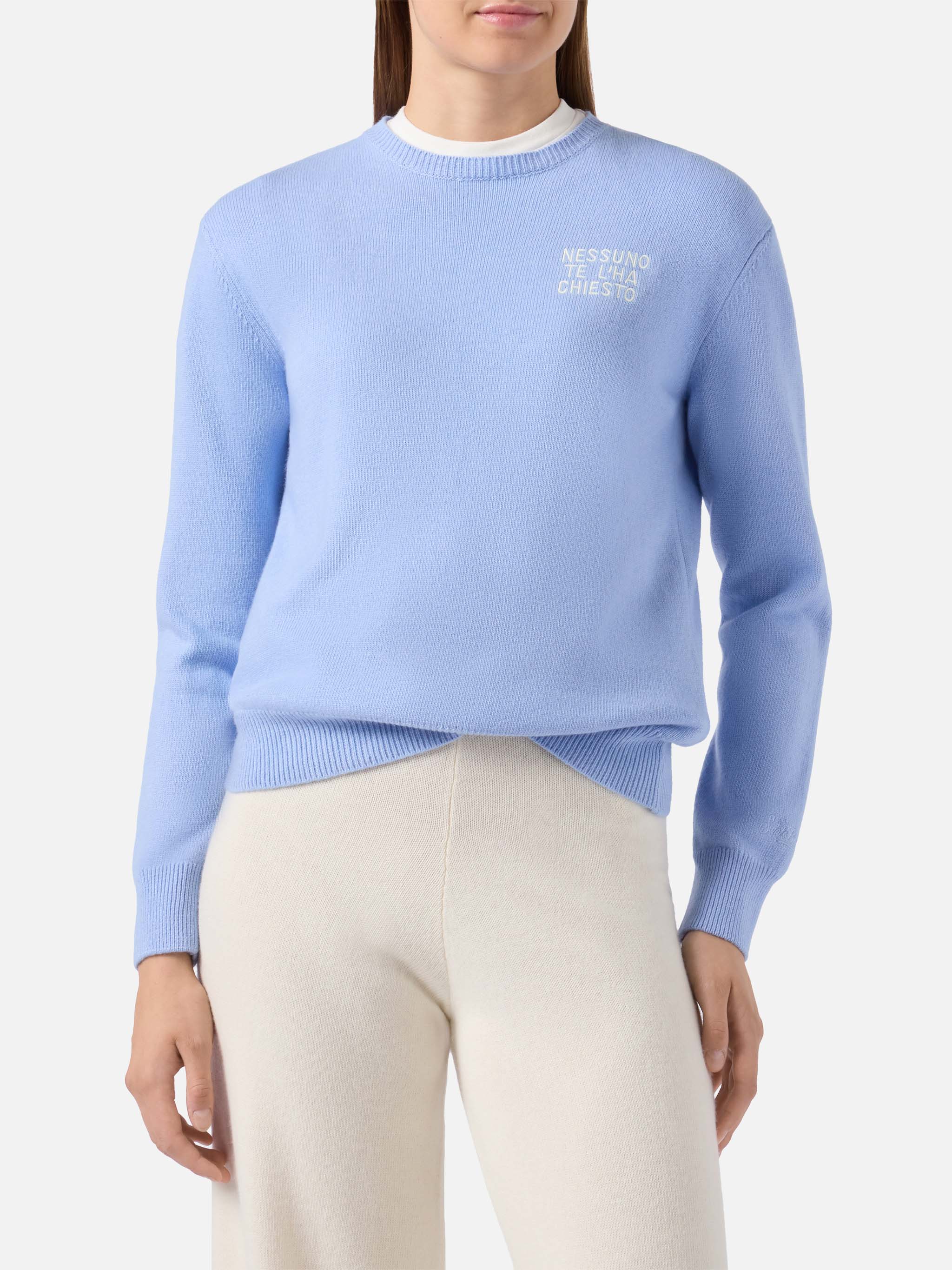Maglione azzurro New Queen con ricamo Nessuno te l'ha chiesto - Image 2