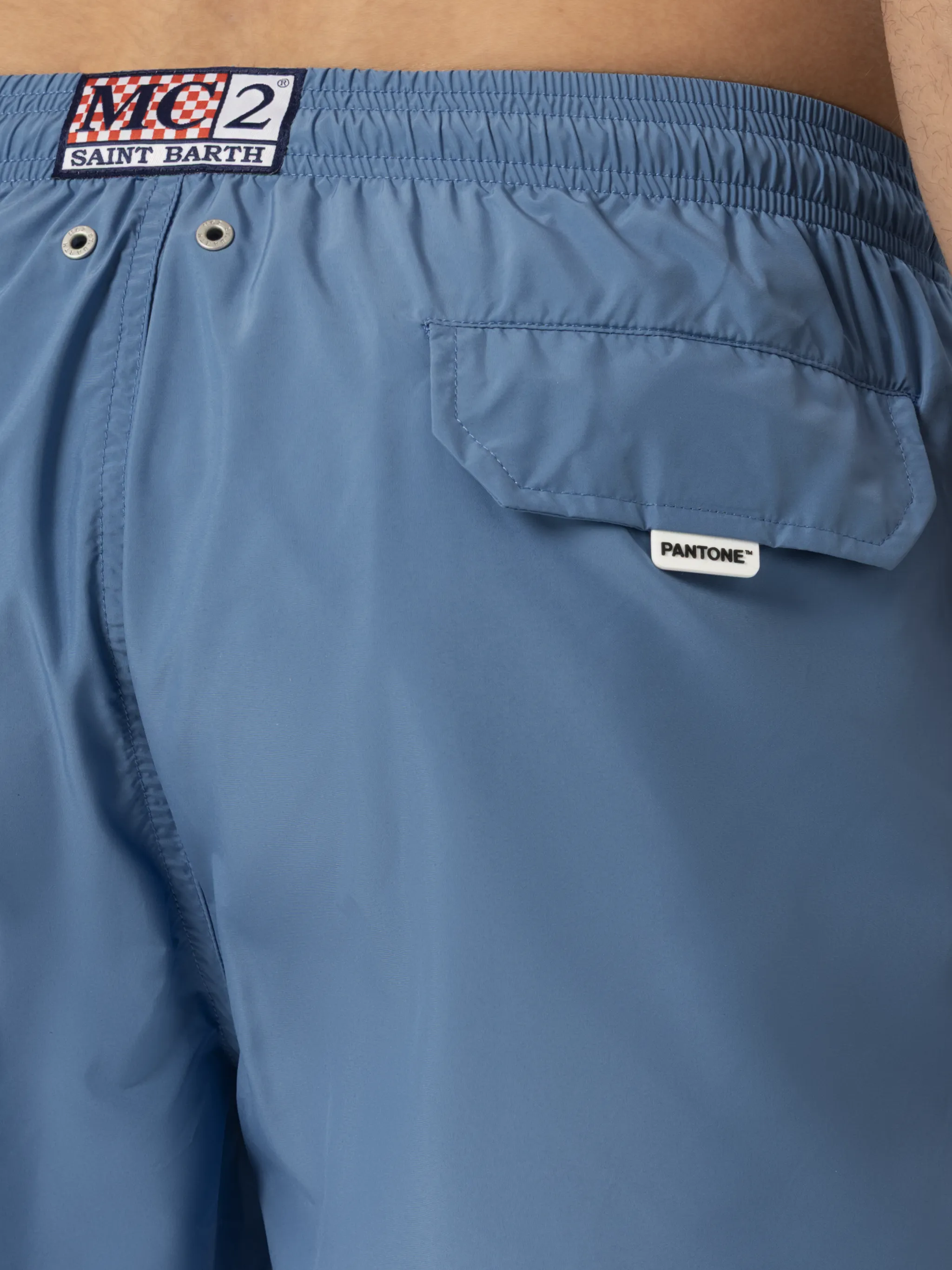 Costume mare Lighting Pantone in tessuto leggero blu polvere | PANTONE® SPECIAL EDITION - Image 5
