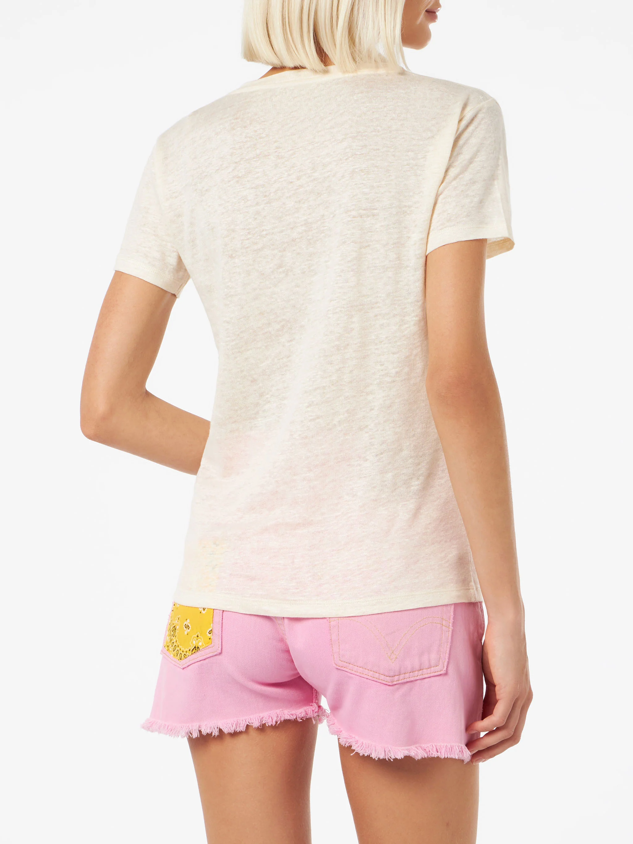 T-shirt scollo a V color bianco sporco Eloise in jersey di lino - Image 3