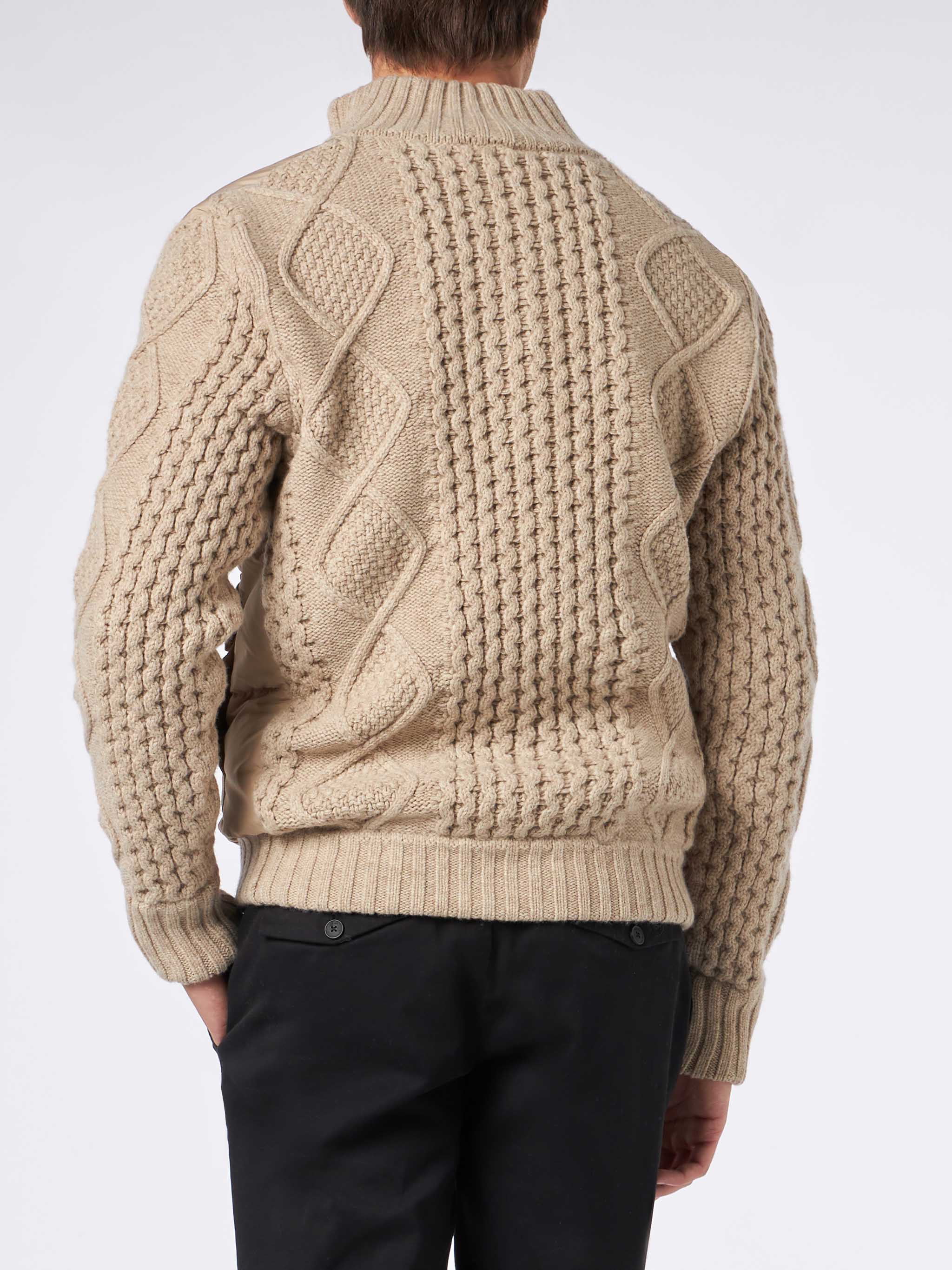 Giacca Whistler trapuntata beige con maniche in maglia intrecciata - Image 2