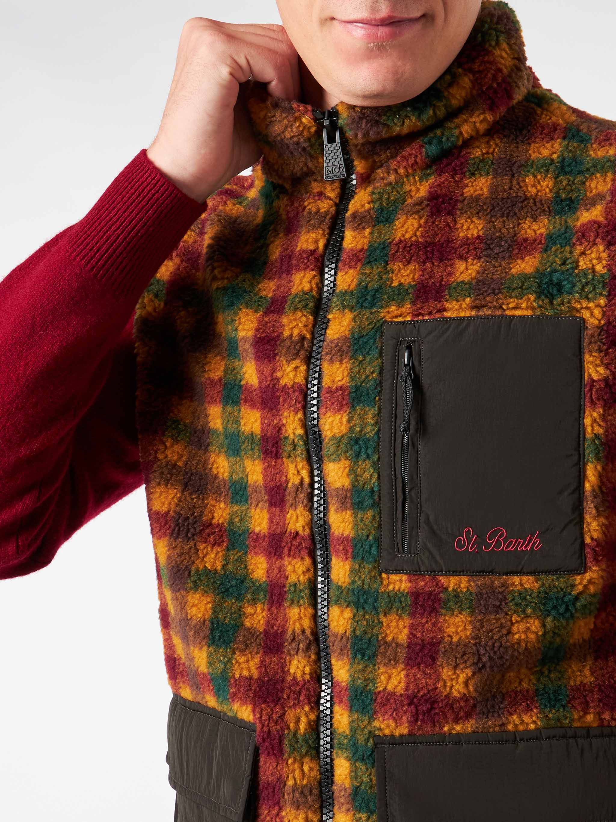 Gilet Wanaka sherpa con tasche check - Image 3
