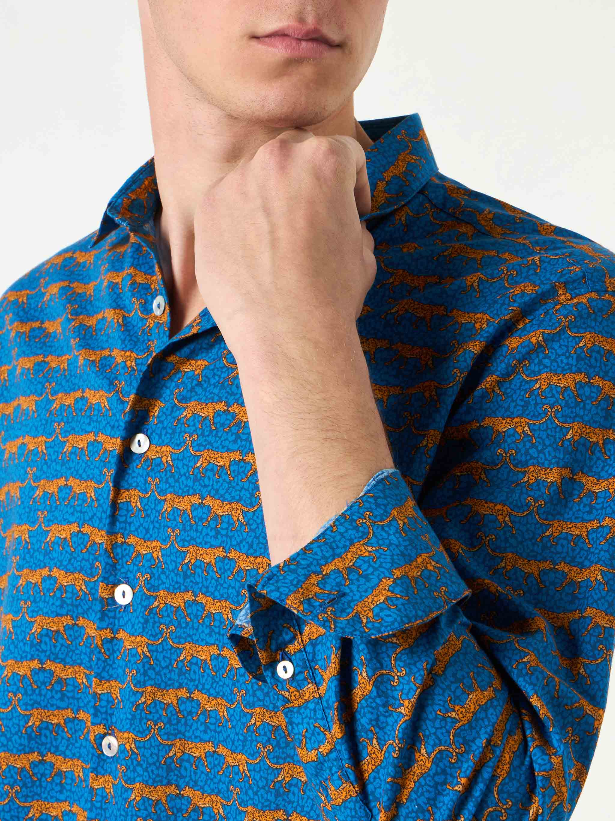 Camicia Sikelia in cotone mussola stampa wild cat blu - Image 3