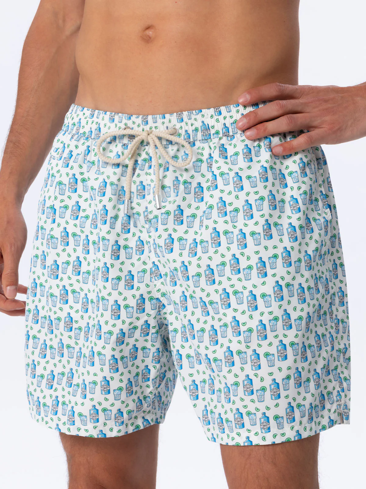 Costume da bagno in tessuto leggero con stampa cocktail gin tonic - Image 3