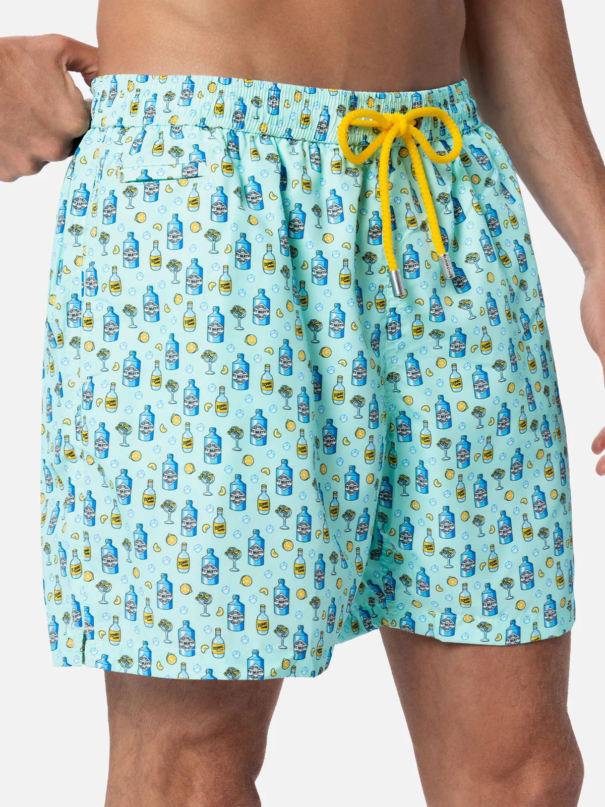 Costume da bagnoin tessuto leggero con stampa cocktail gin tonic - Image 4