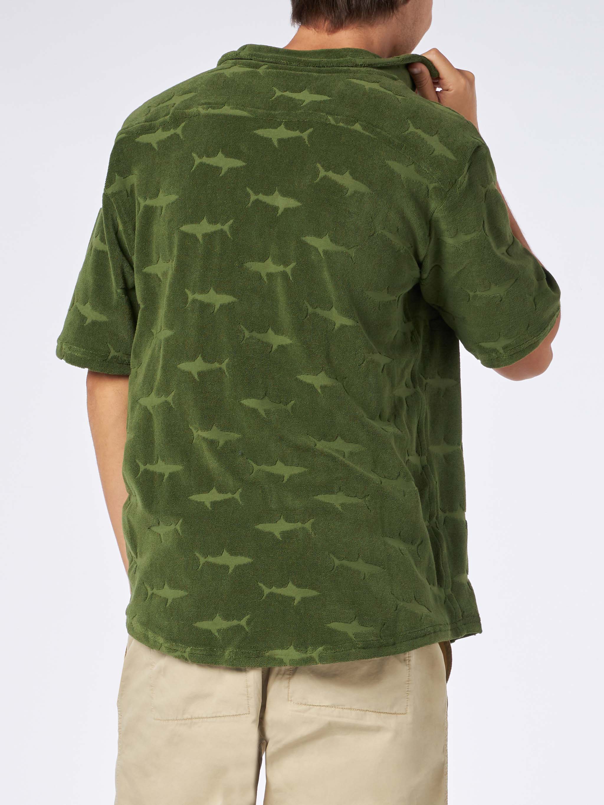 Camicia Riviera in spugna verde militare con motivo squali - Image 2
