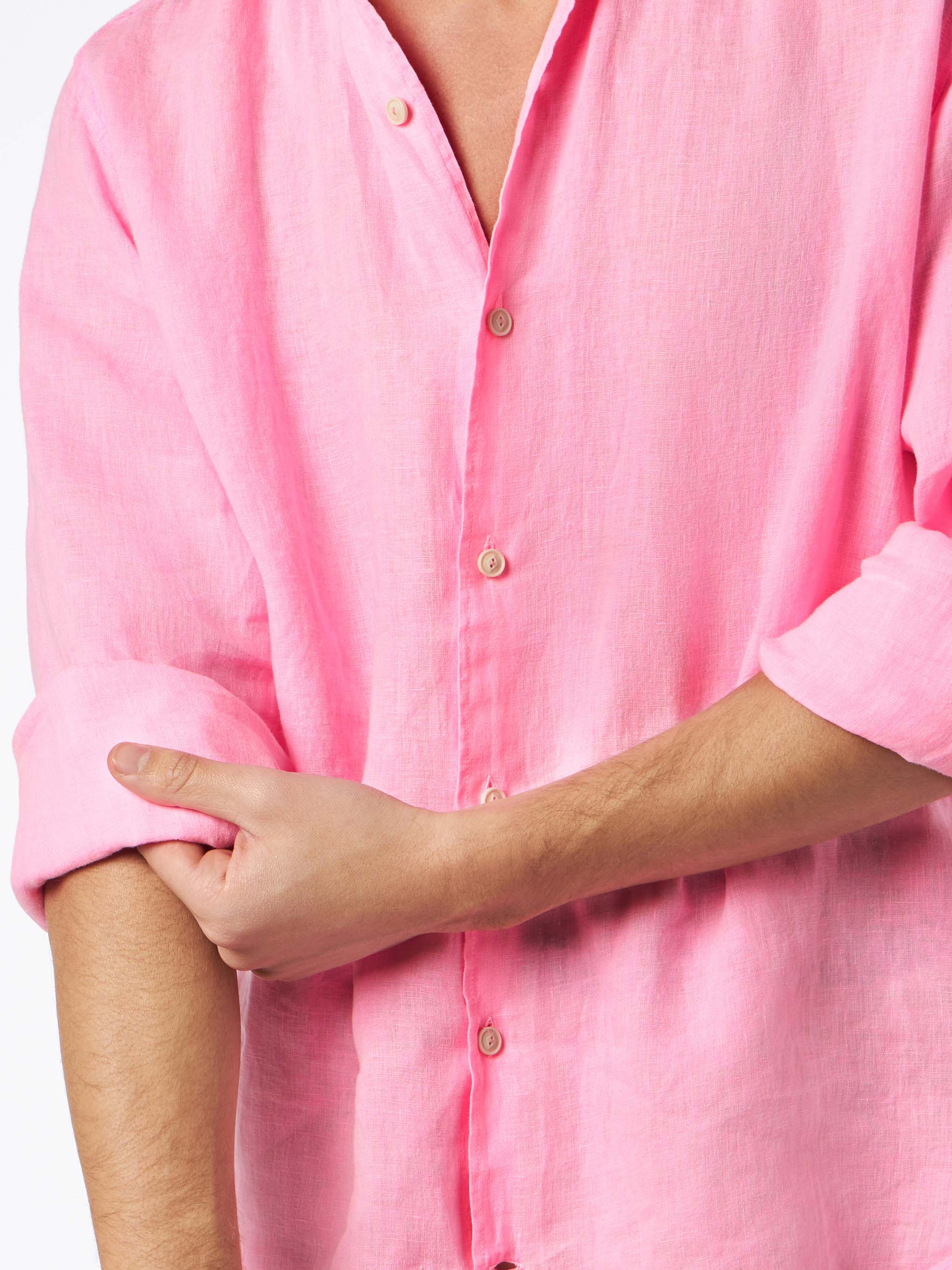 Camicia Pamplona in lino rosa fluo effetto watercolor - Image 3