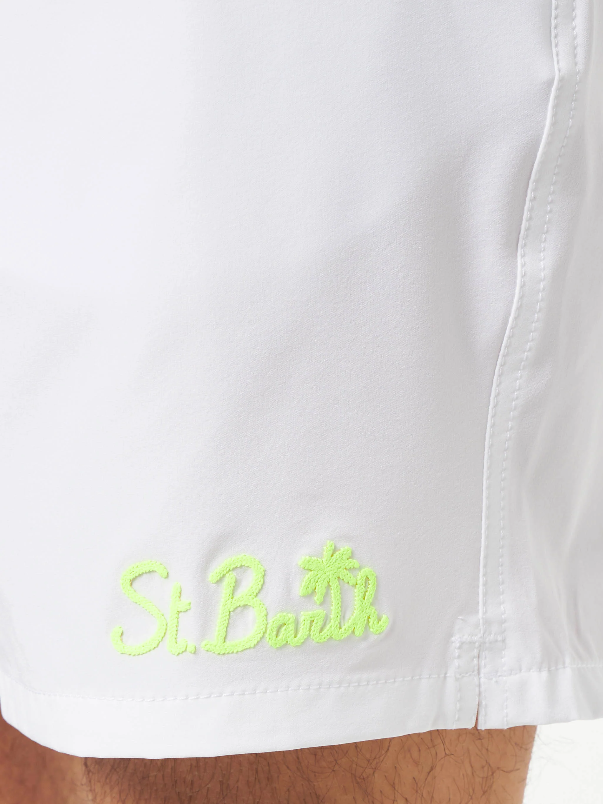 Costume mare Comfort bianco con logo a contrasto - Image 5