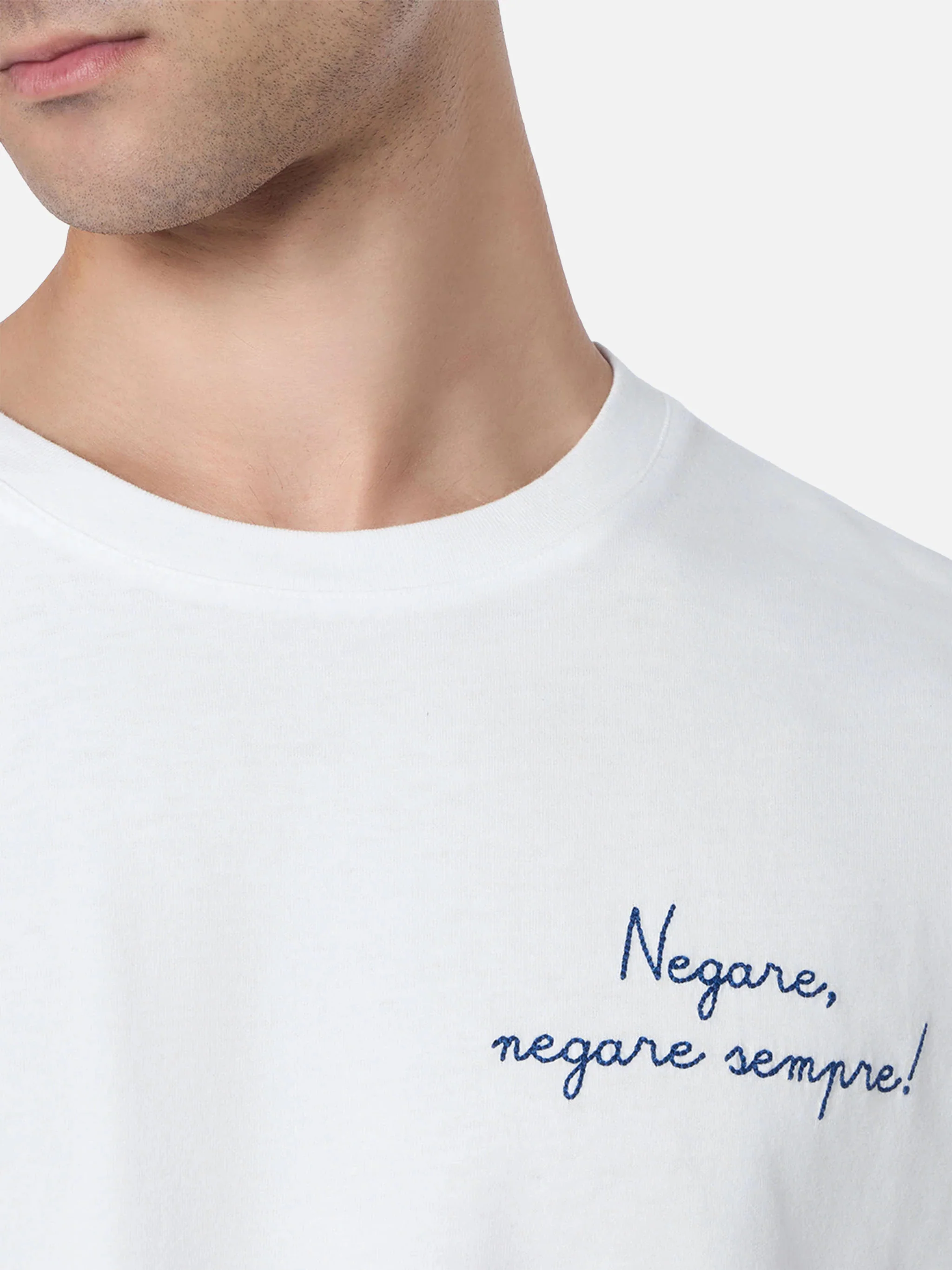 T-shirt Luton ricamo Negare negare sempre | Special Edition - Image 2
