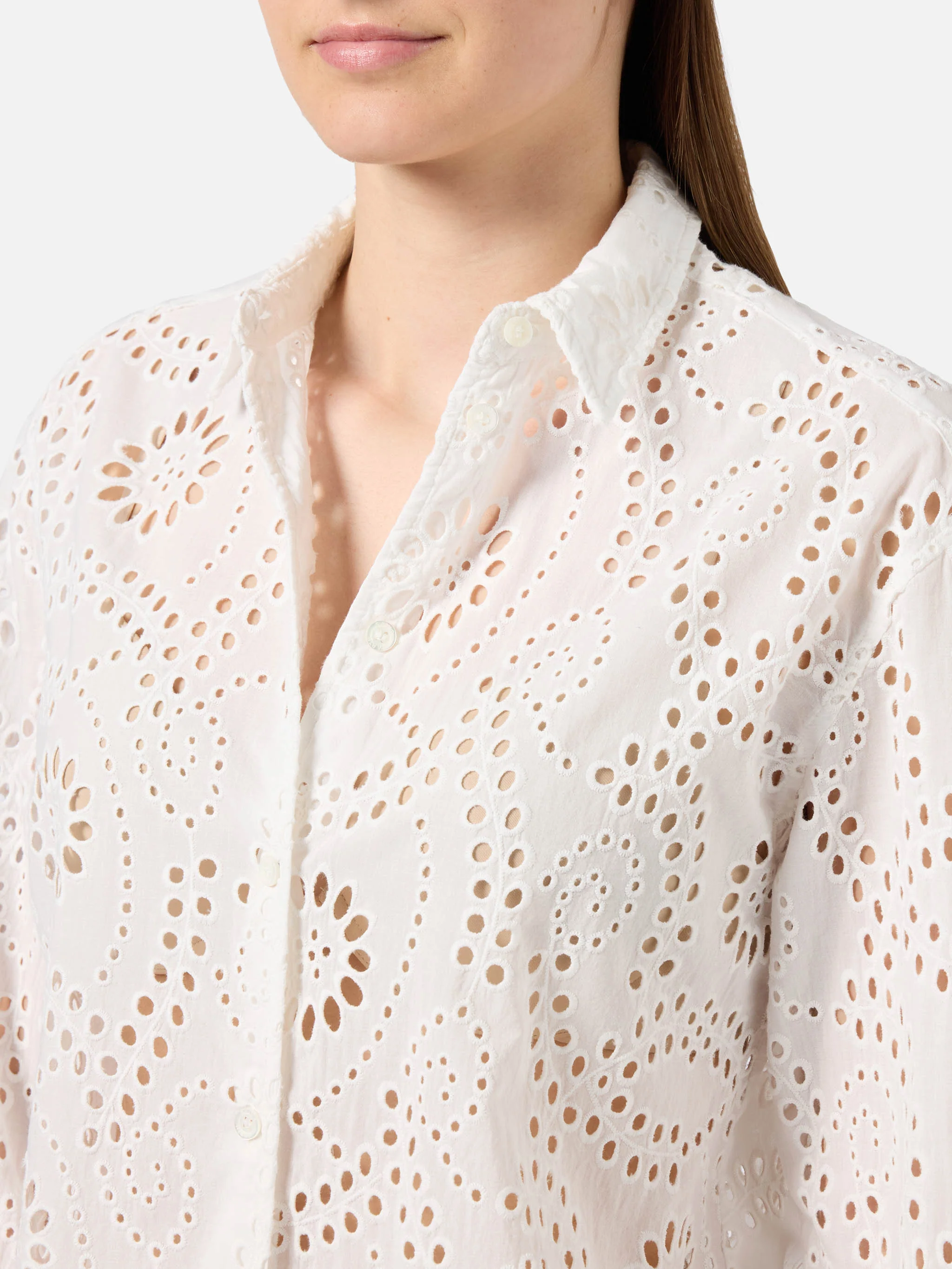 Camicia Meredith in cotone sangallo bianco con motivo floreale - Image 2