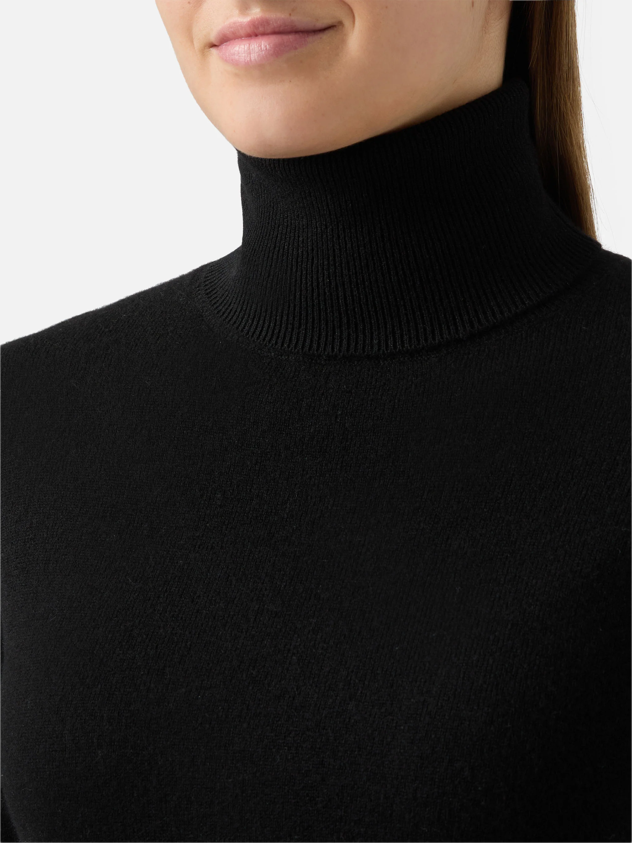 Dolcevita  Moody in cashmere nero con ricamo St. Barth - Image 2
