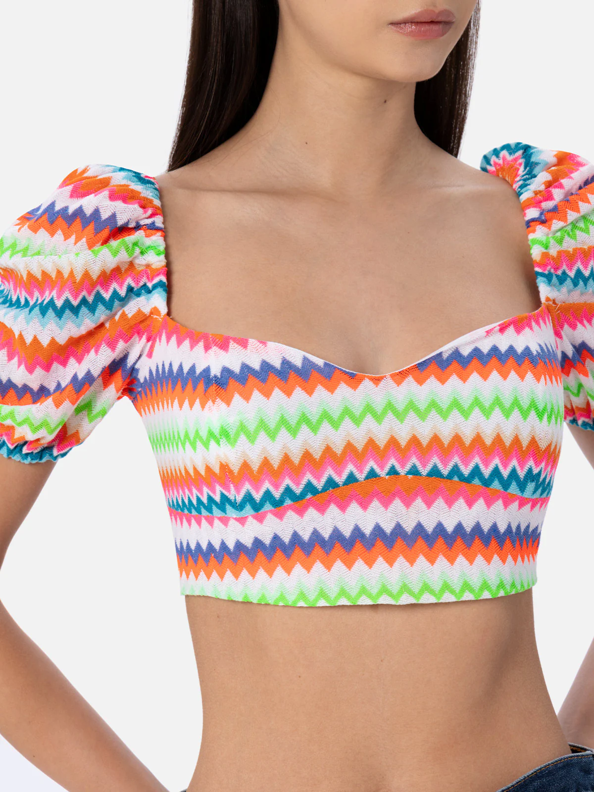 Top crop Delia in raschel con fantasia chevron fluo - Image 2