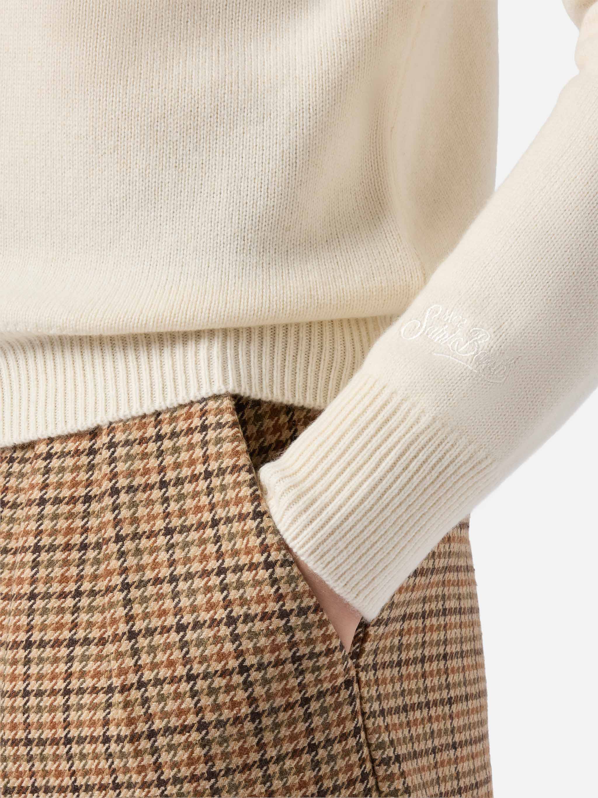 Maglione New Queen in misto cashmere bianco con ricamo St. Moritz | ST. MORITZ TOP OF THE WORLD SPECIAL EDITION - Image 3