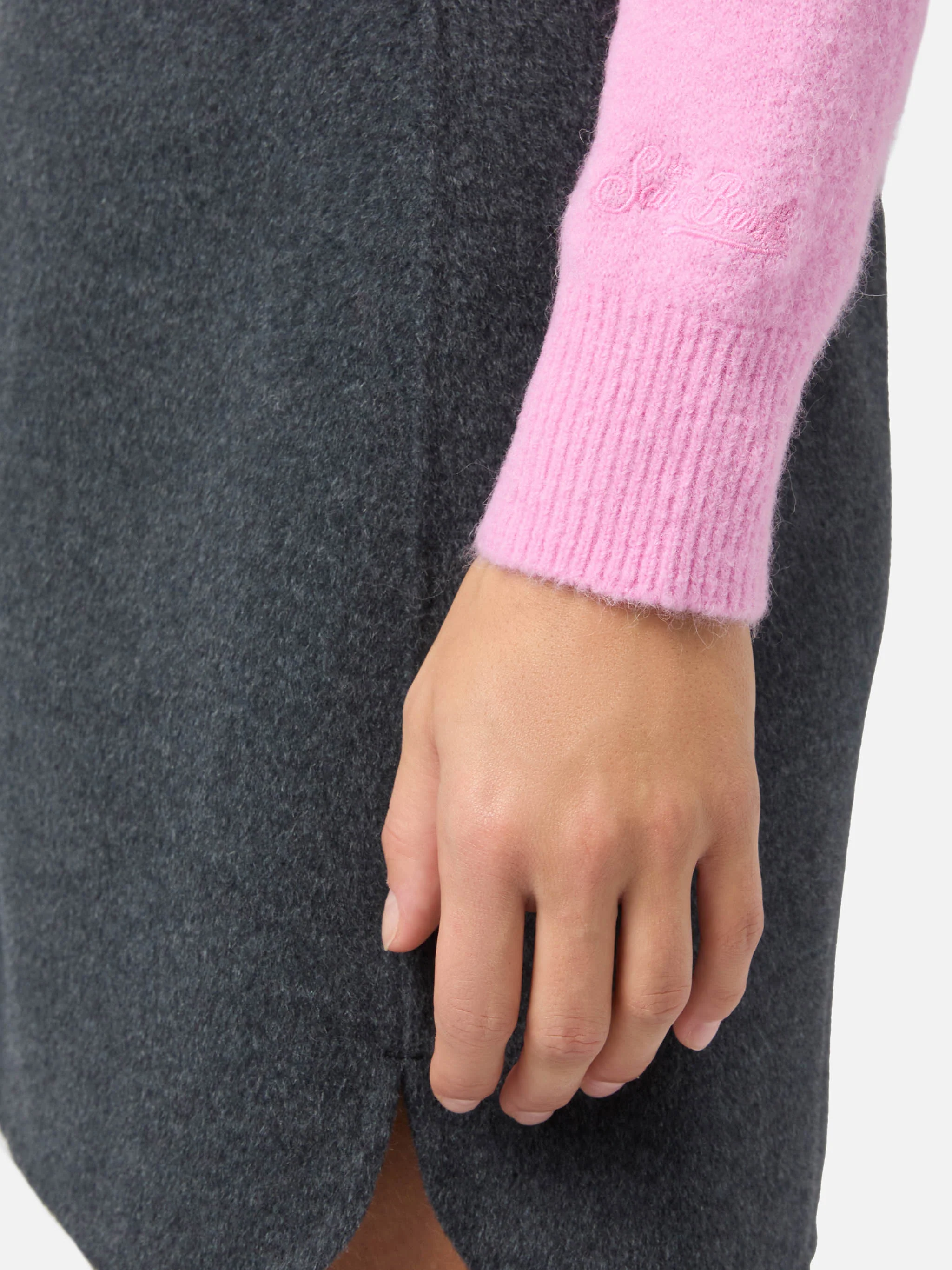 Maglia elasticizzata New Queen in misto lana merino e alpaca rosa con jacquard Best Mum - Image 5