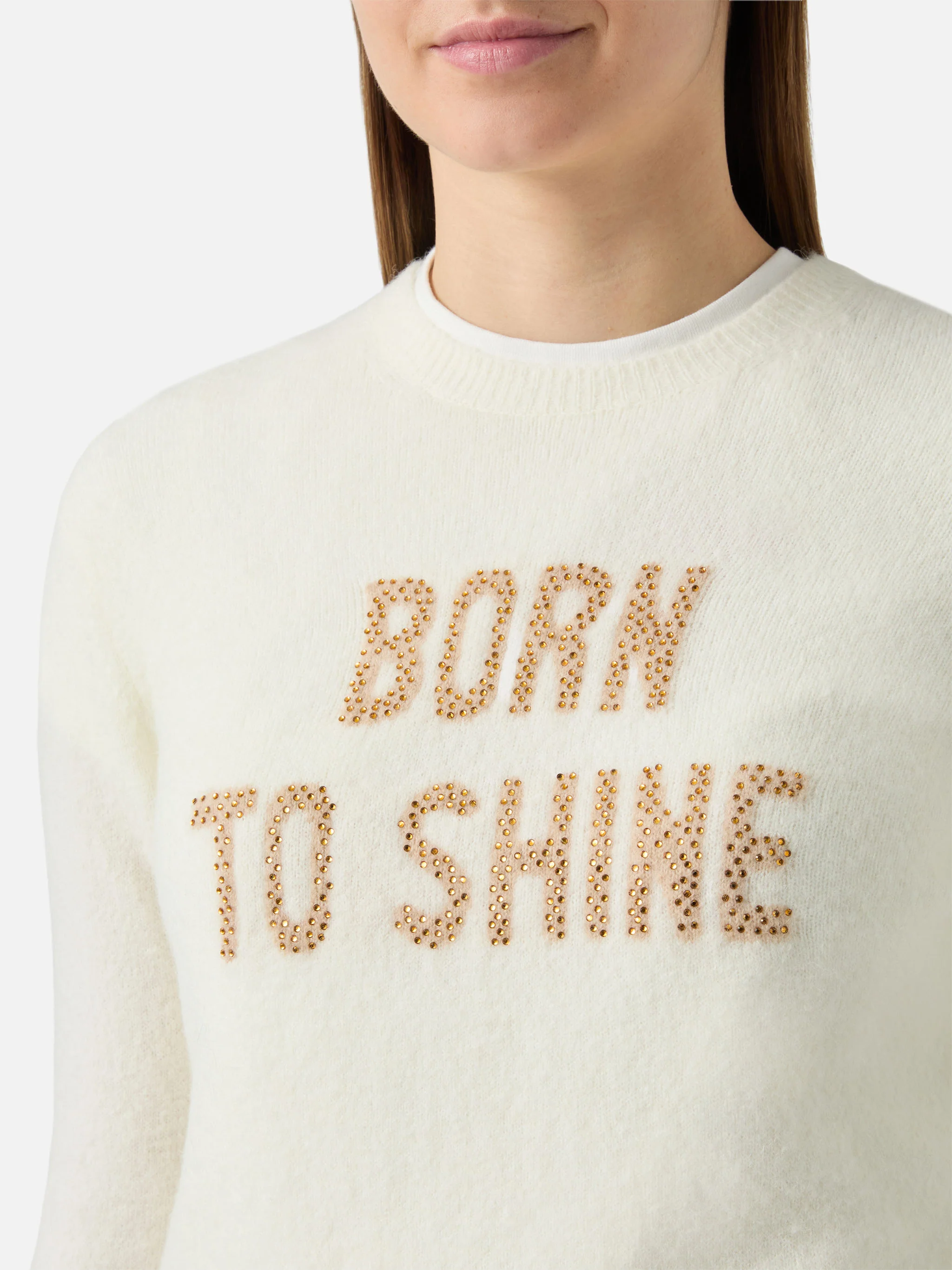 Maglia elasticizzata New Queen in misto lana merino e alpaca bianco con scritta applicata in strass Born to Shine - Image 3